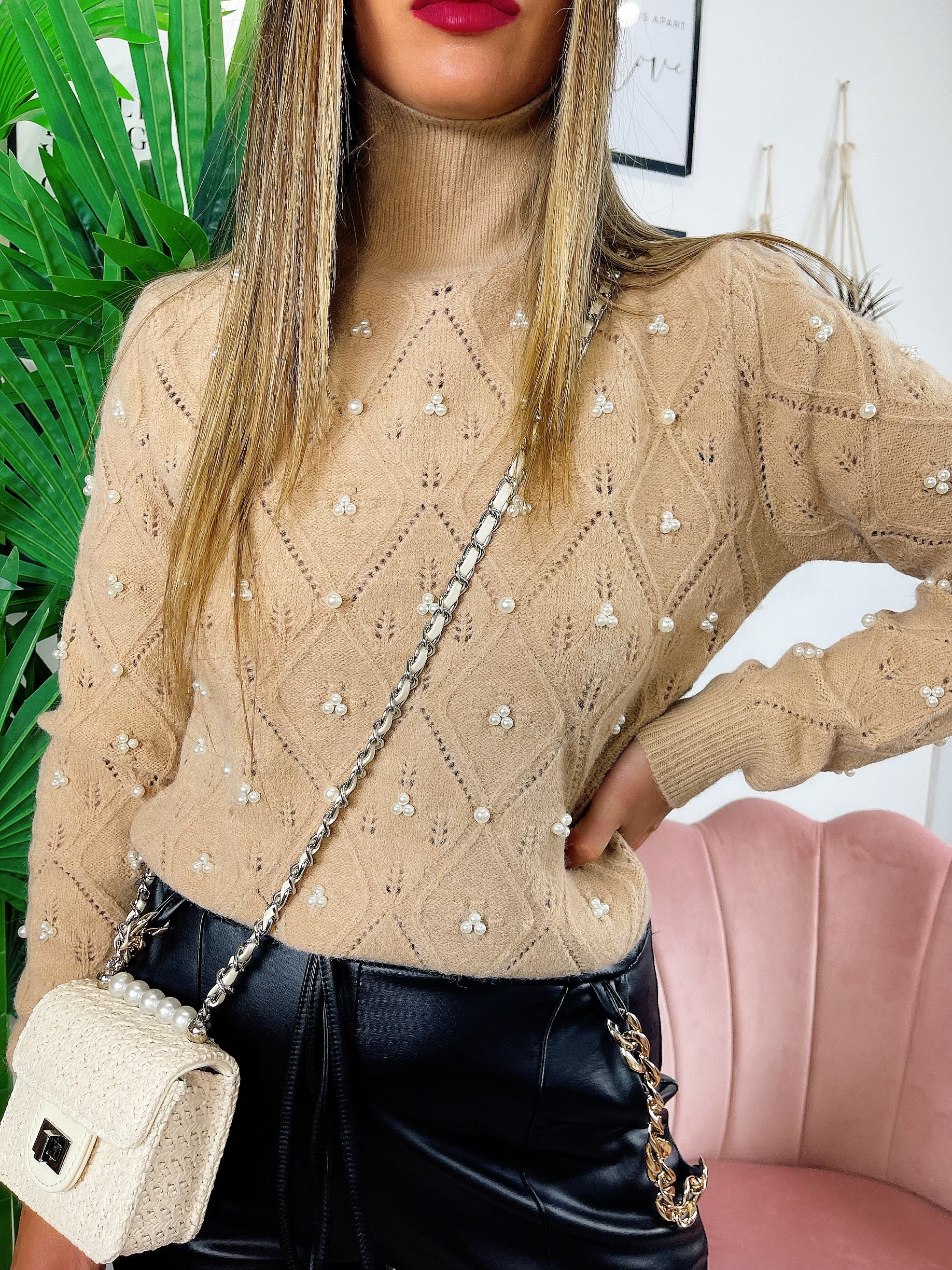 Top quality sweater with camel pearls - Main Image
