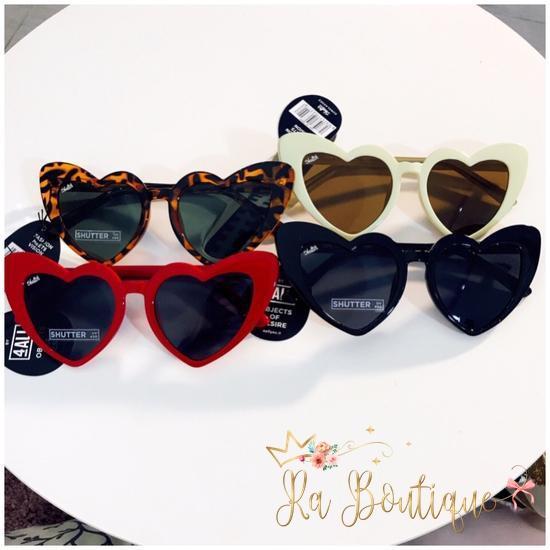 Occhiali a cuori Shutter1