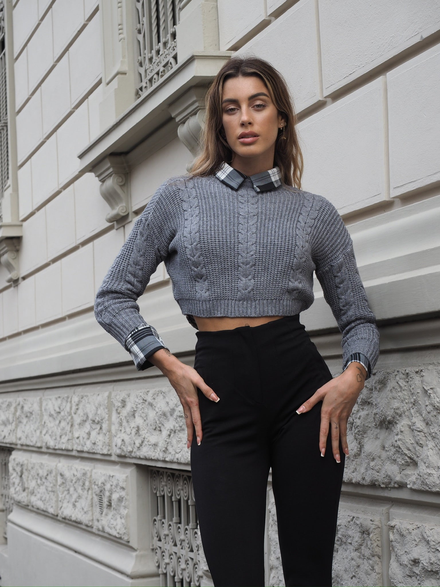 Maglioncino a trecce grigio - R.a. Boutique 