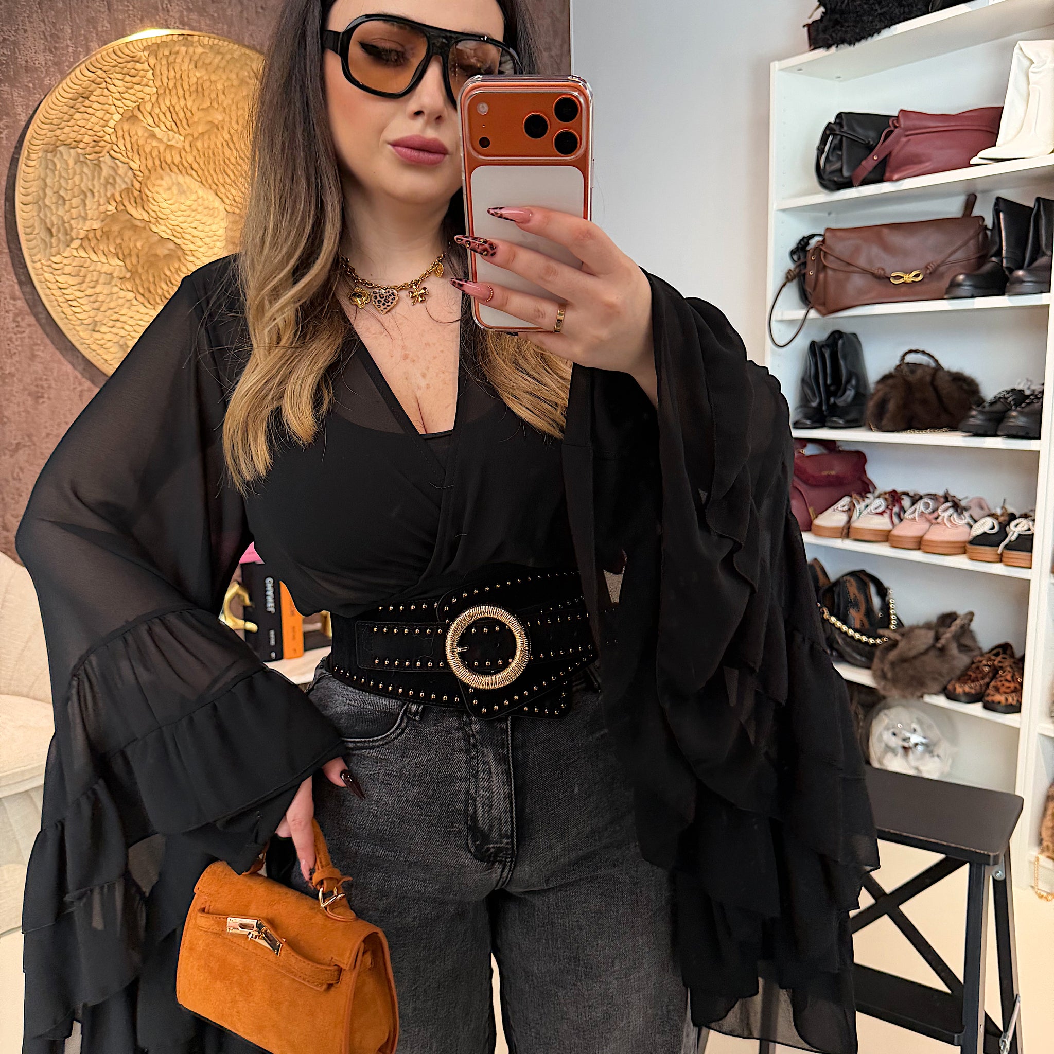 Blusa Nera Elegante con Maniche a Rouches - R.a. Boutique