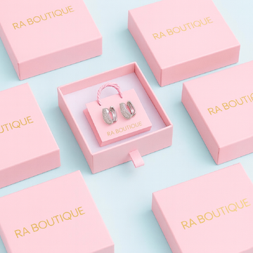 Orecchini in Omaggio in live spesa minima 30€ - R.a. Boutique