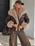 Giacca Marrone Effetto Pelle con Maxi Collo e Polsini in Pelliccia - R.a. Boutique