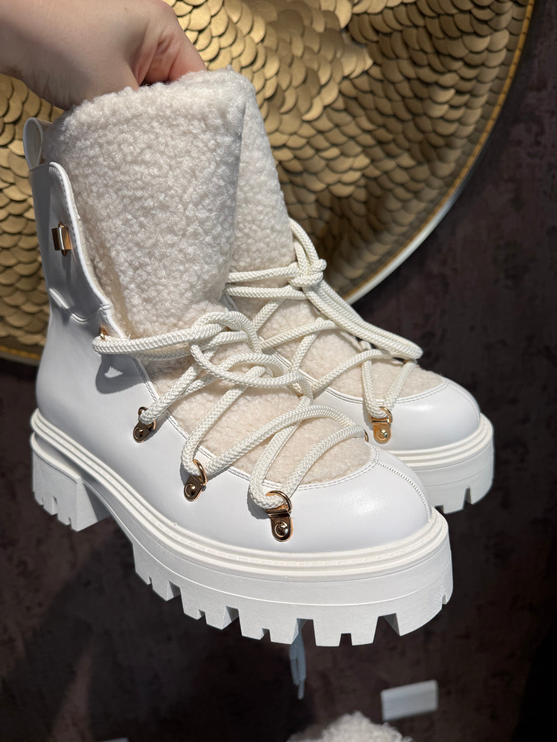 Anfibi con pelliccia interna – Bianco & Nero - R.a. Boutique