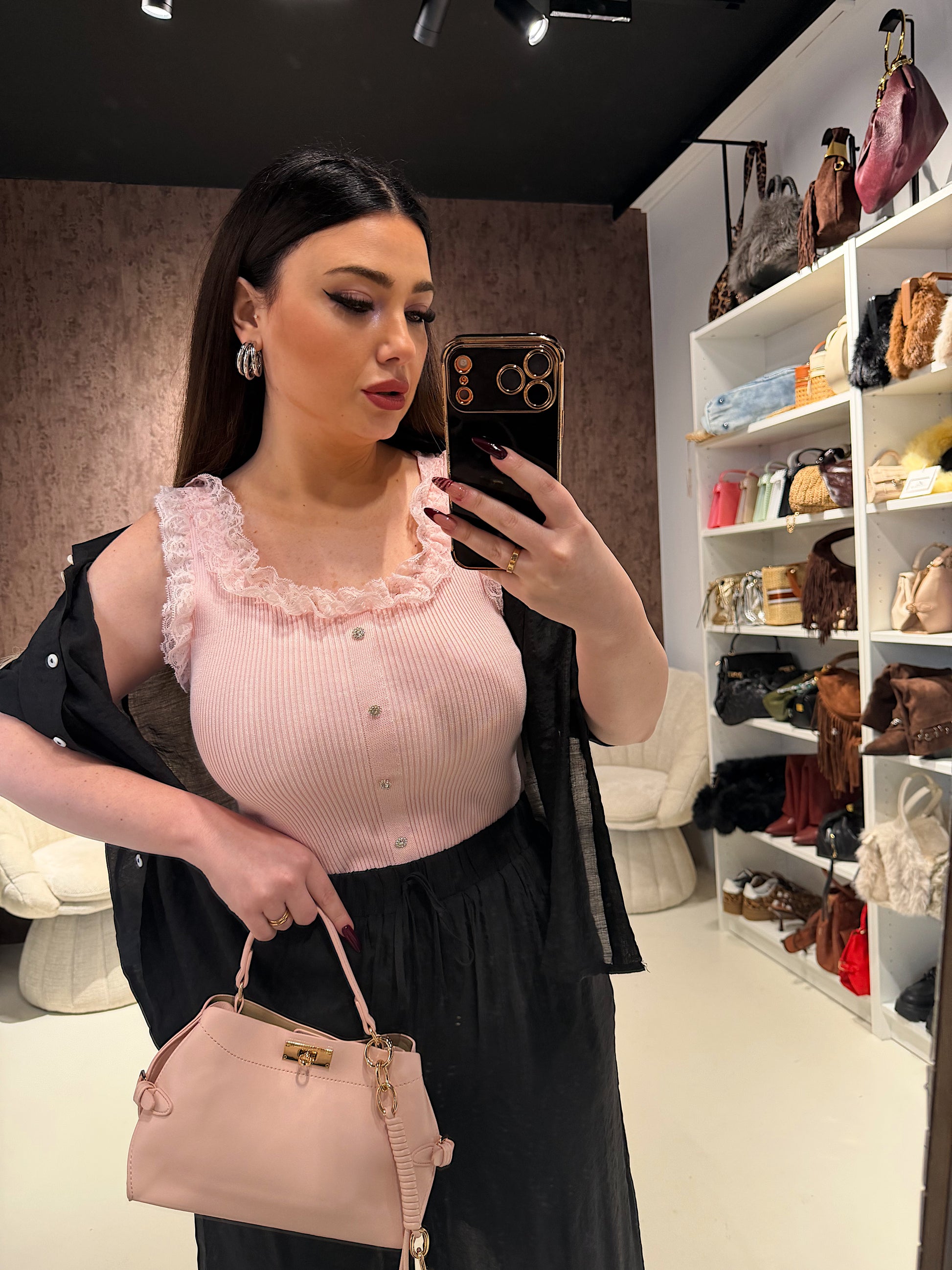 Top in pizzo con bottoni gioiello - R.a. Boutique