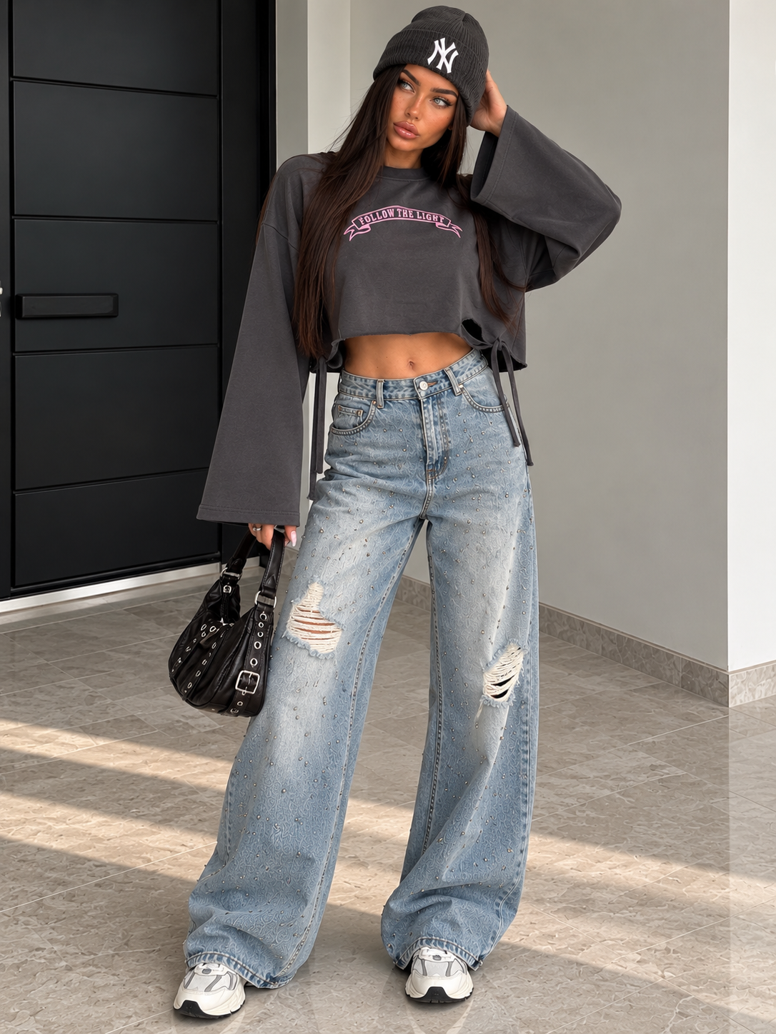 Felpa Crop Grigia con Stampa Rosa e Lacci Laterali - R.a. Boutique