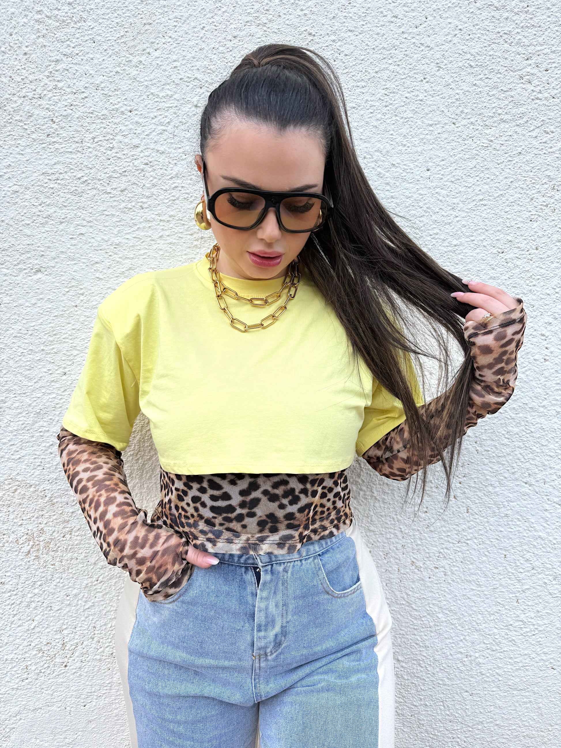 T-shirt crop leo gialla - R.a. Boutique