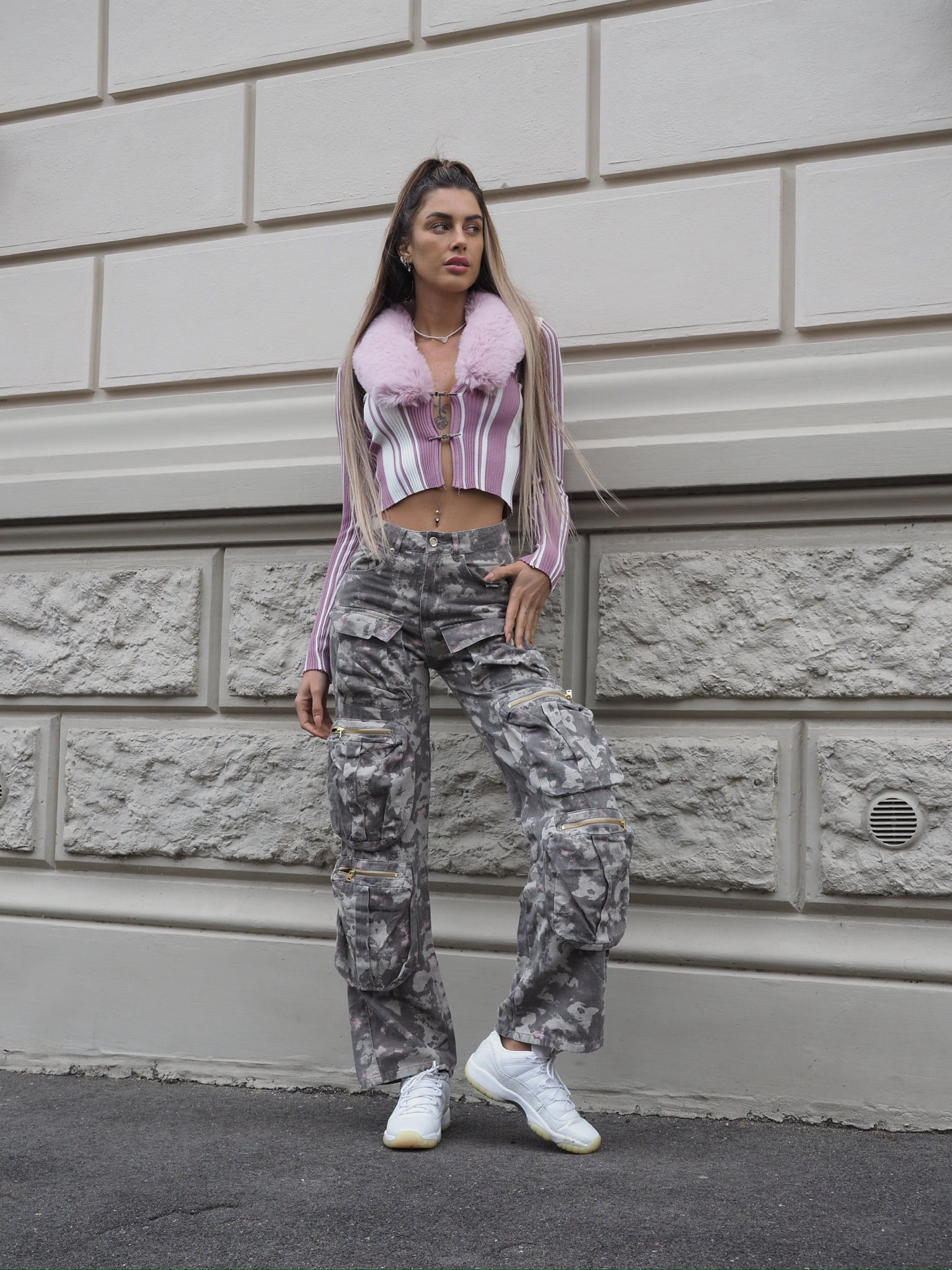 Maglione con pelliccia rosa - R.a. Boutique 