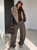 Bomber Nero Effetto Pelle con Maxi Collo Effetto Pelliccia - R.a. Boutique