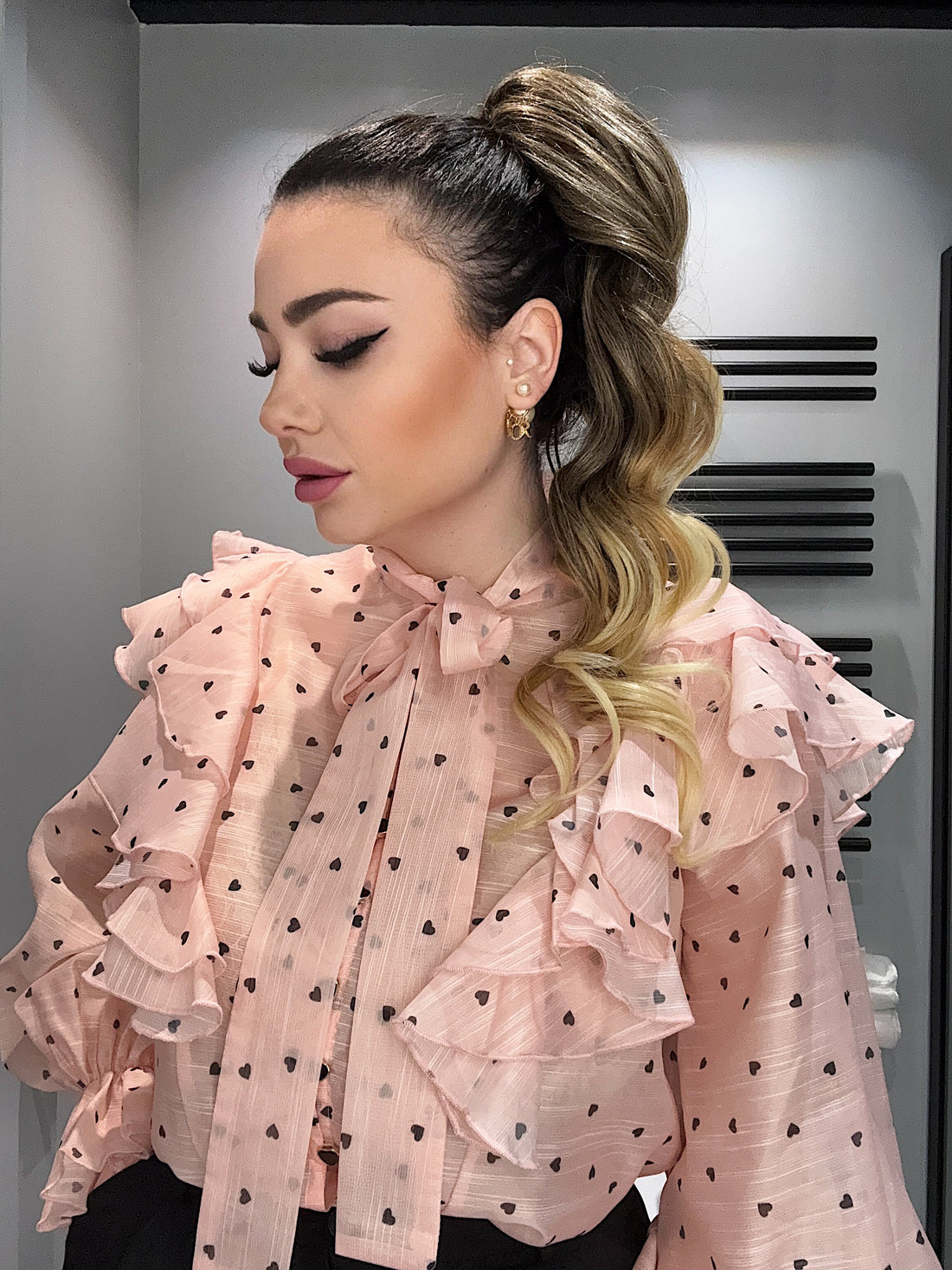 Camicia rosa con cuoricini