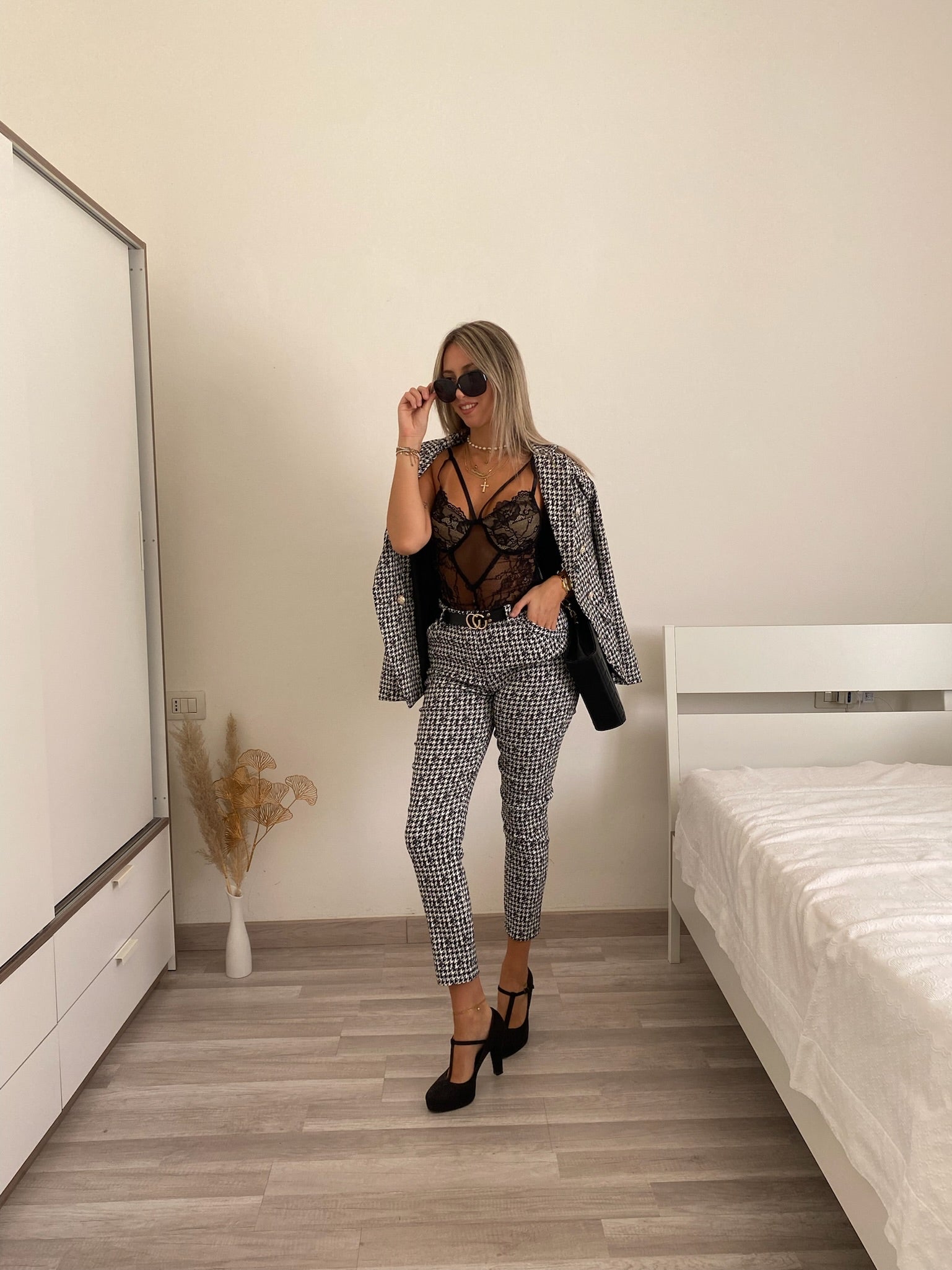 Body nero con pizzo e trasparenza - R.a. Boutique 