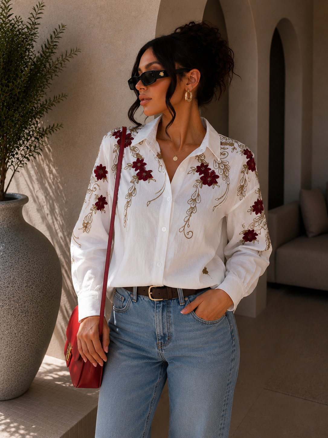 Camicia ricamata floreale Elegance - R.a. Boutique