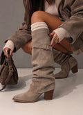 Stivale Taupe con Sovragambale e Fibbia Dorata - R.a. Boutique