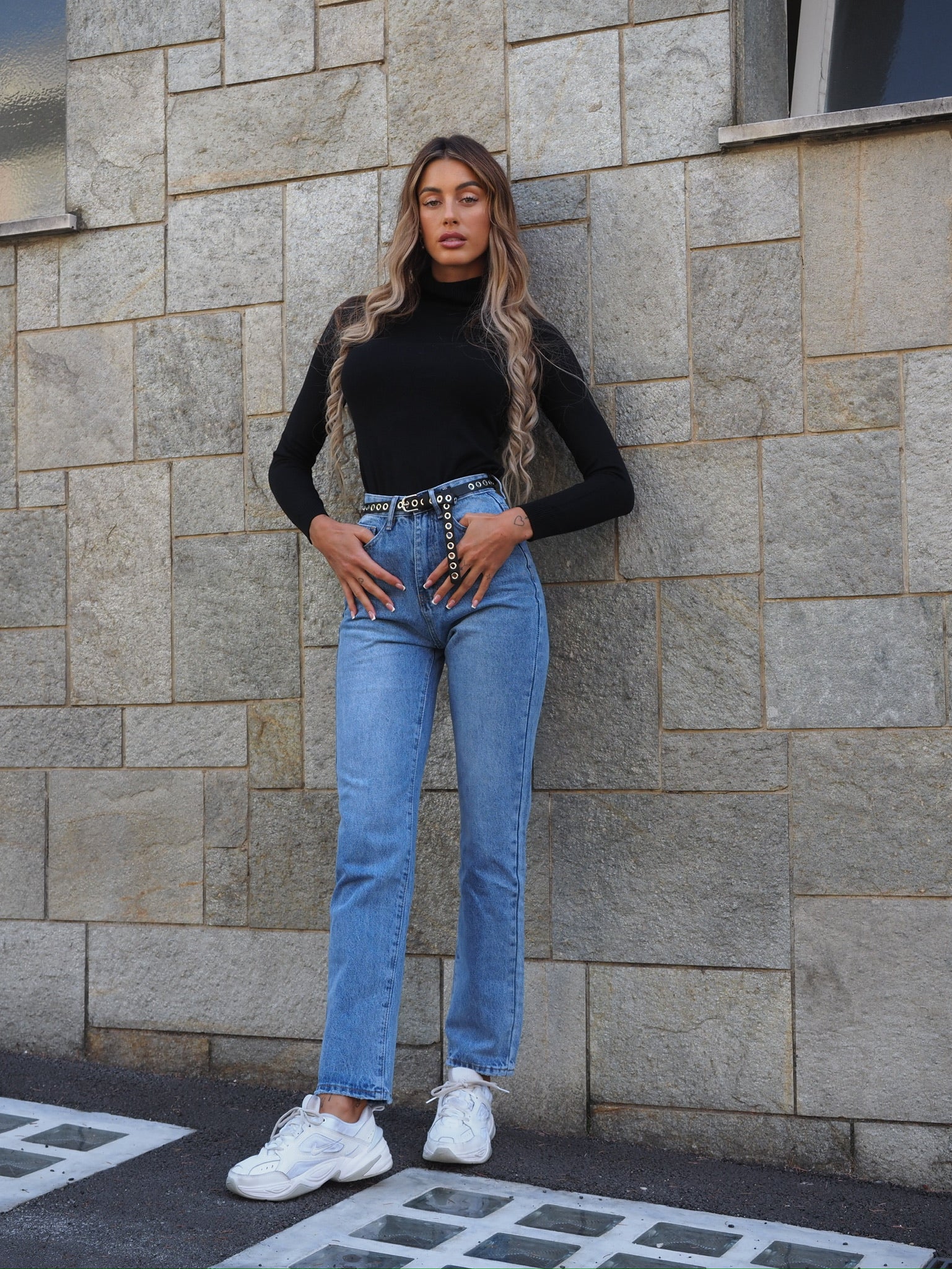 Maglioncino nero collo alto - R.a. Boutique 