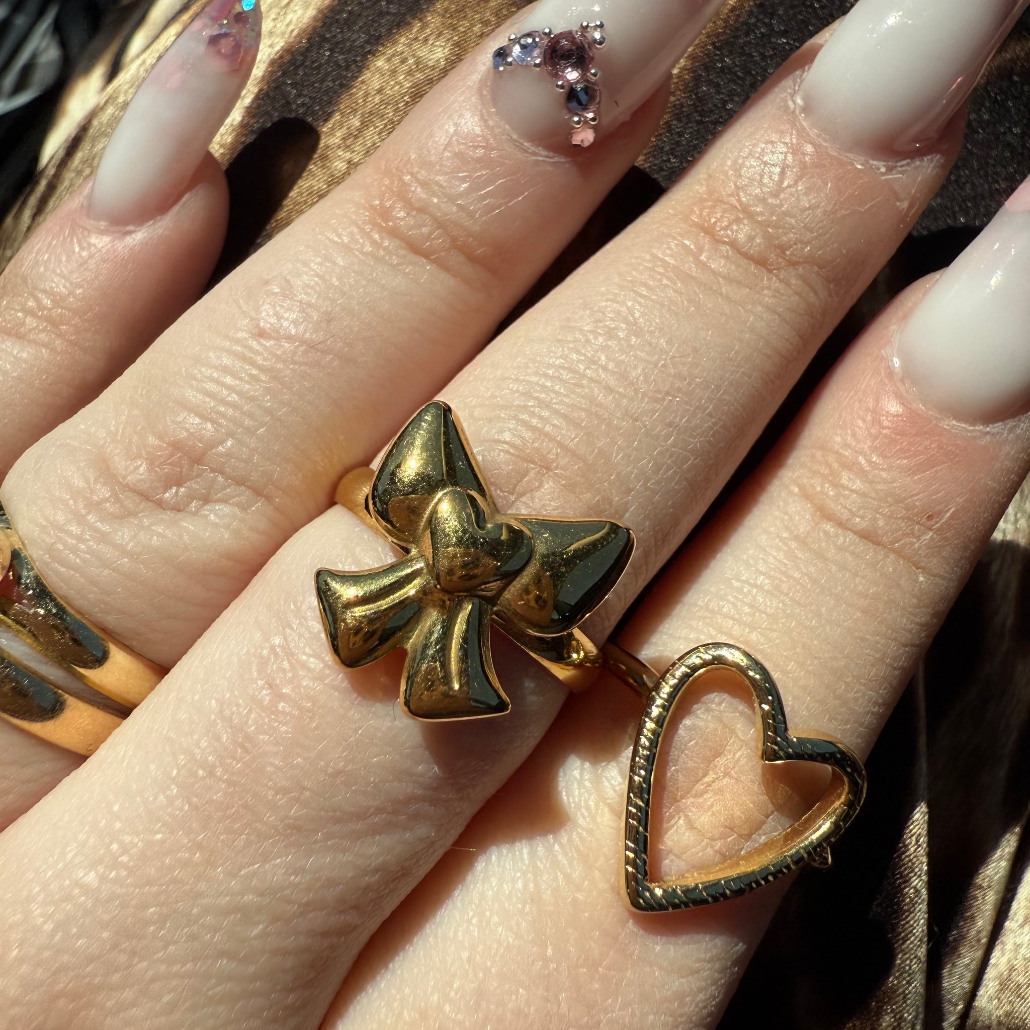 Anello fiocco con cuore oro - R.a. Boutique