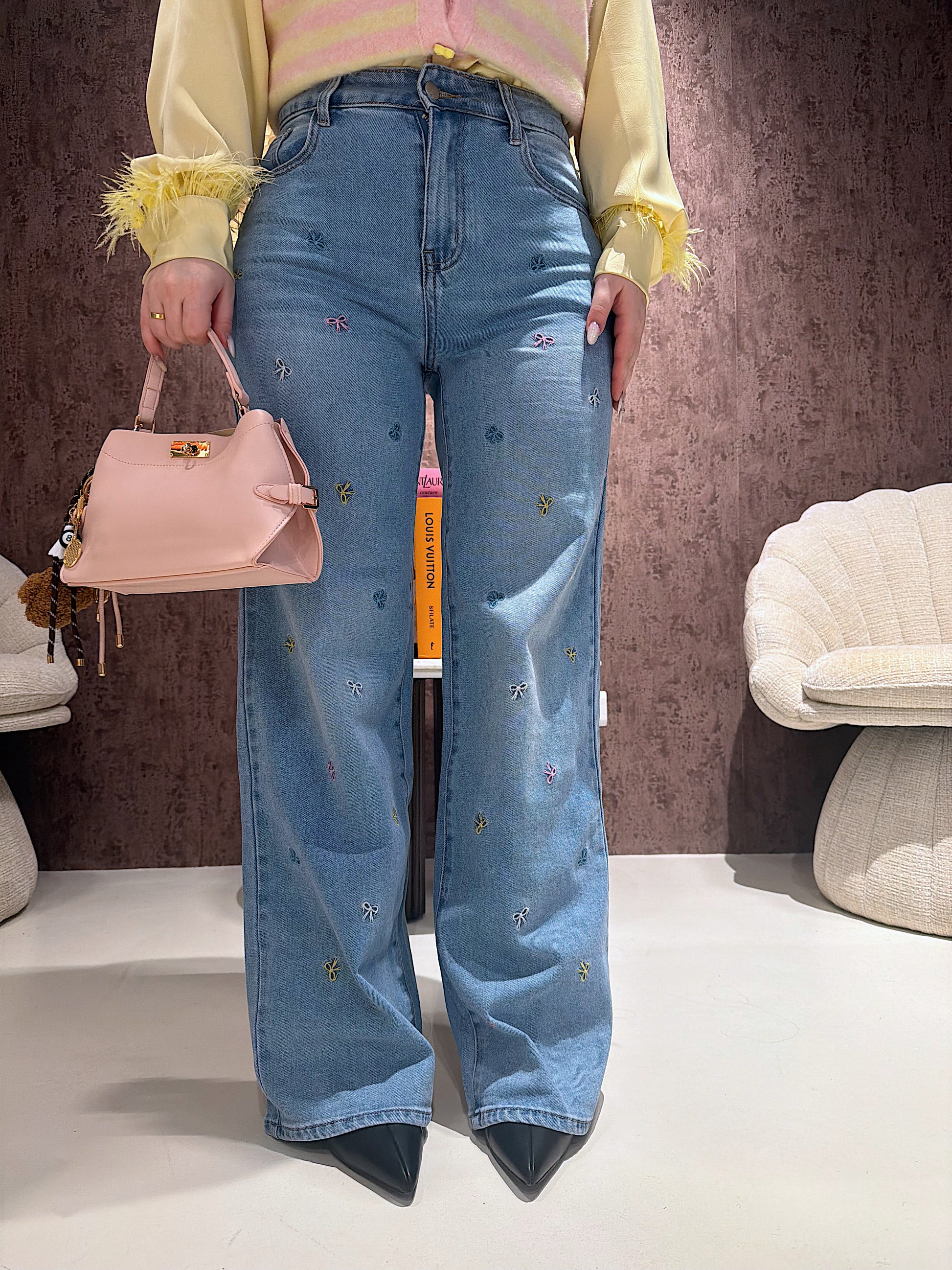 Jeans Blue Denim con Fiocchetti Ricamati - R.a. Boutique