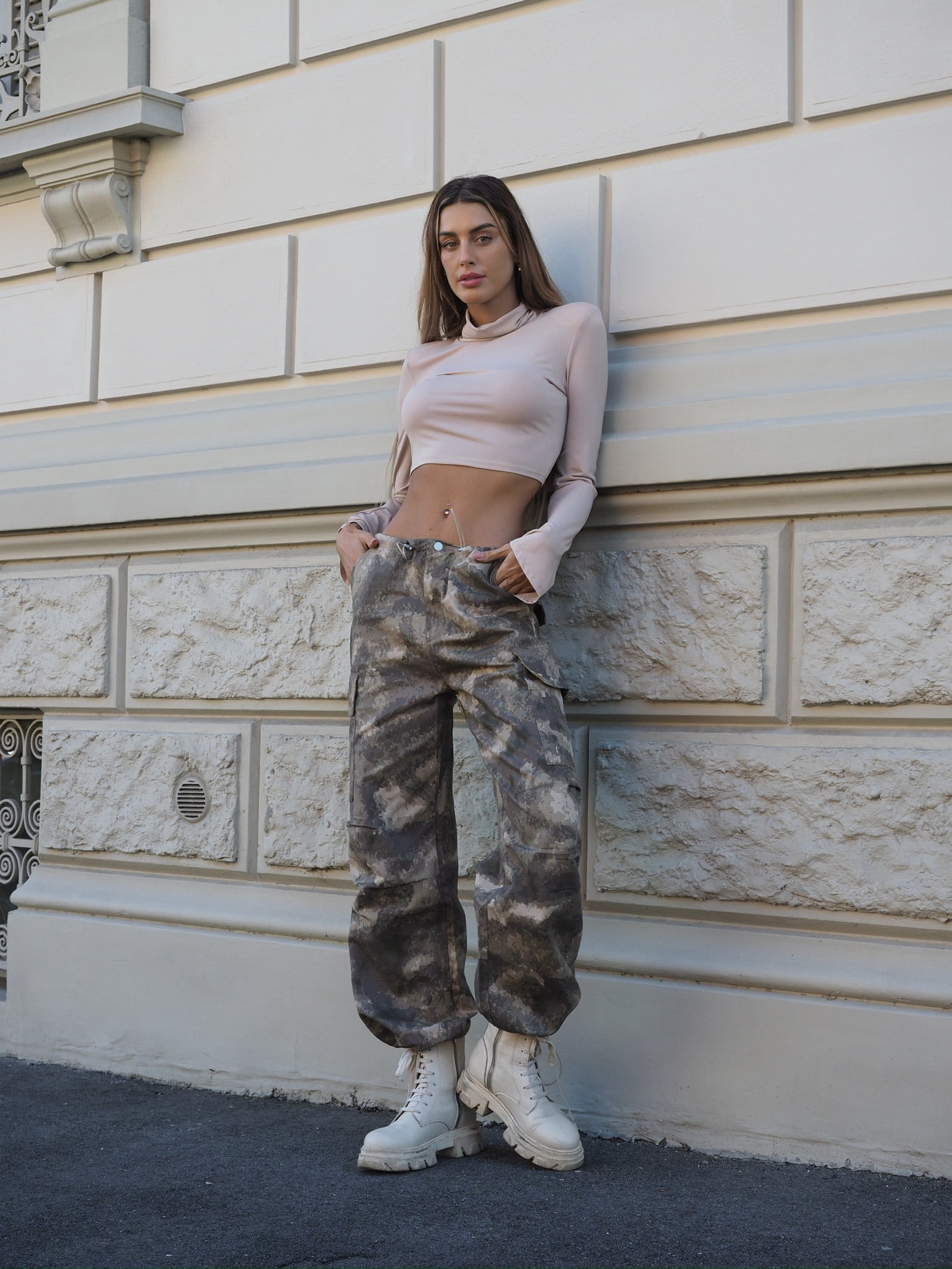 Maglia beige manica ampia - R.a. Boutique 