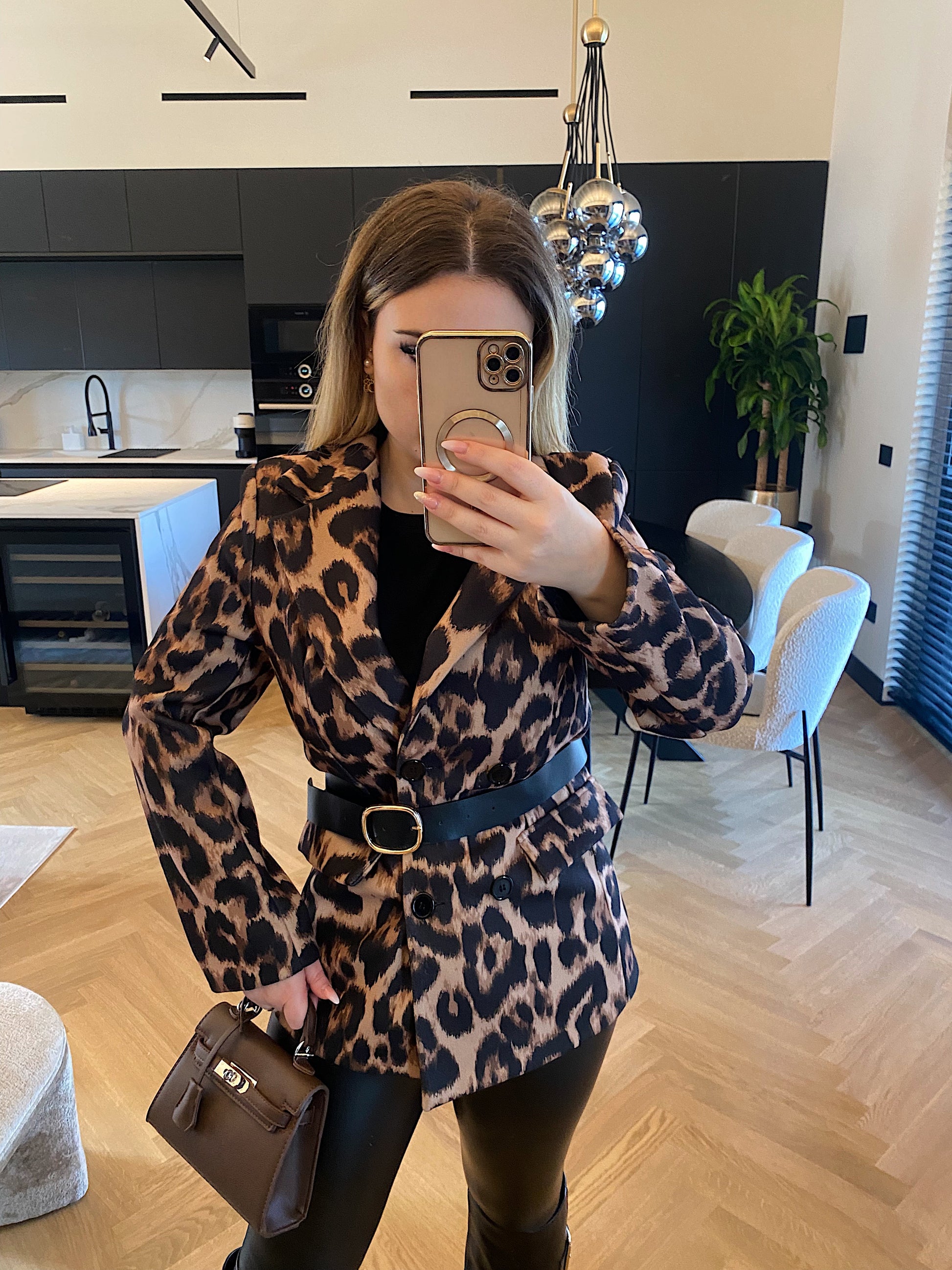 Cappotto animalier con cintura - R.a. Boutique 