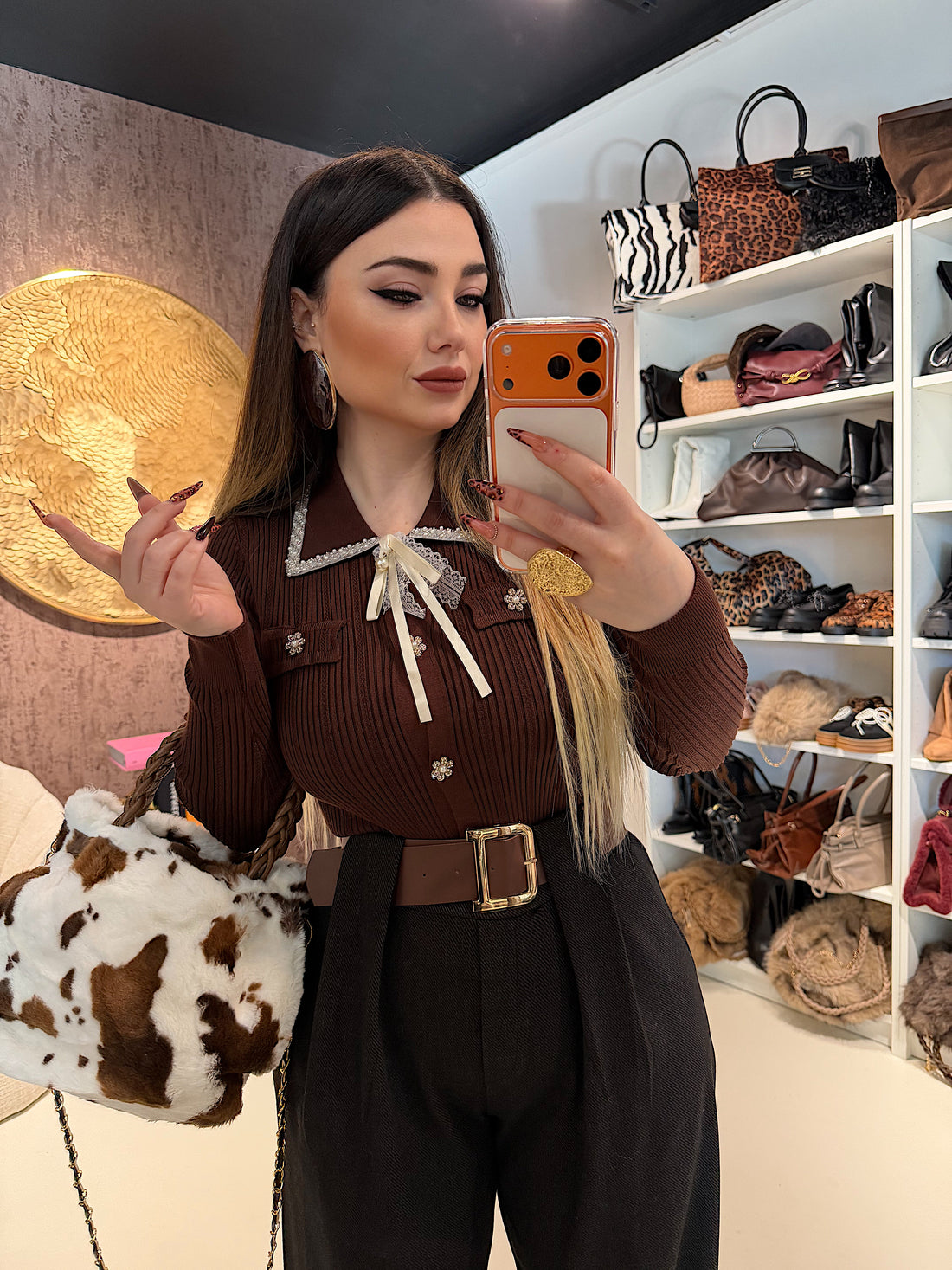 Maglioncino con perline e bottone a fiori - R.a. Boutique