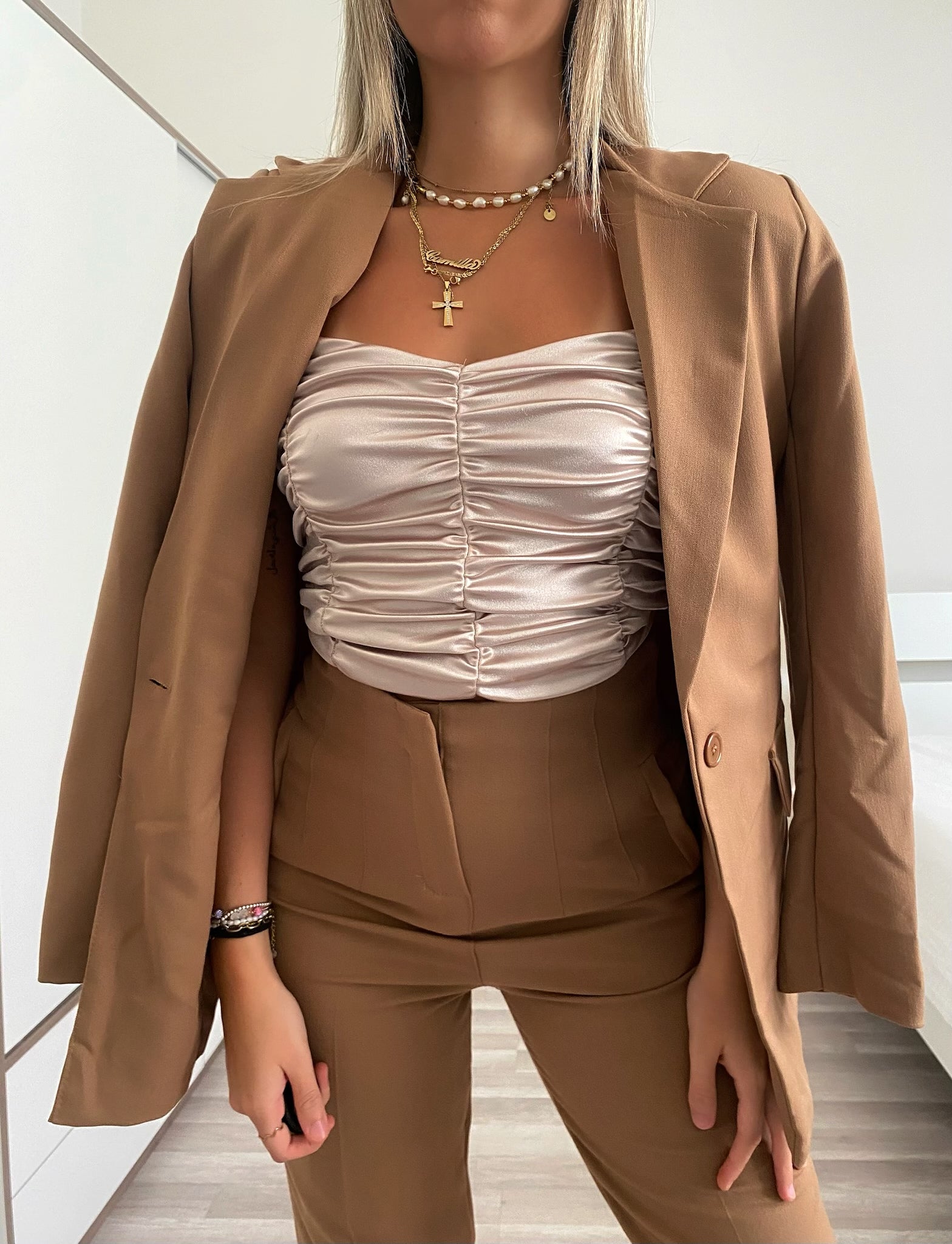 Top in raso burro arricciato - R.a. Boutique 