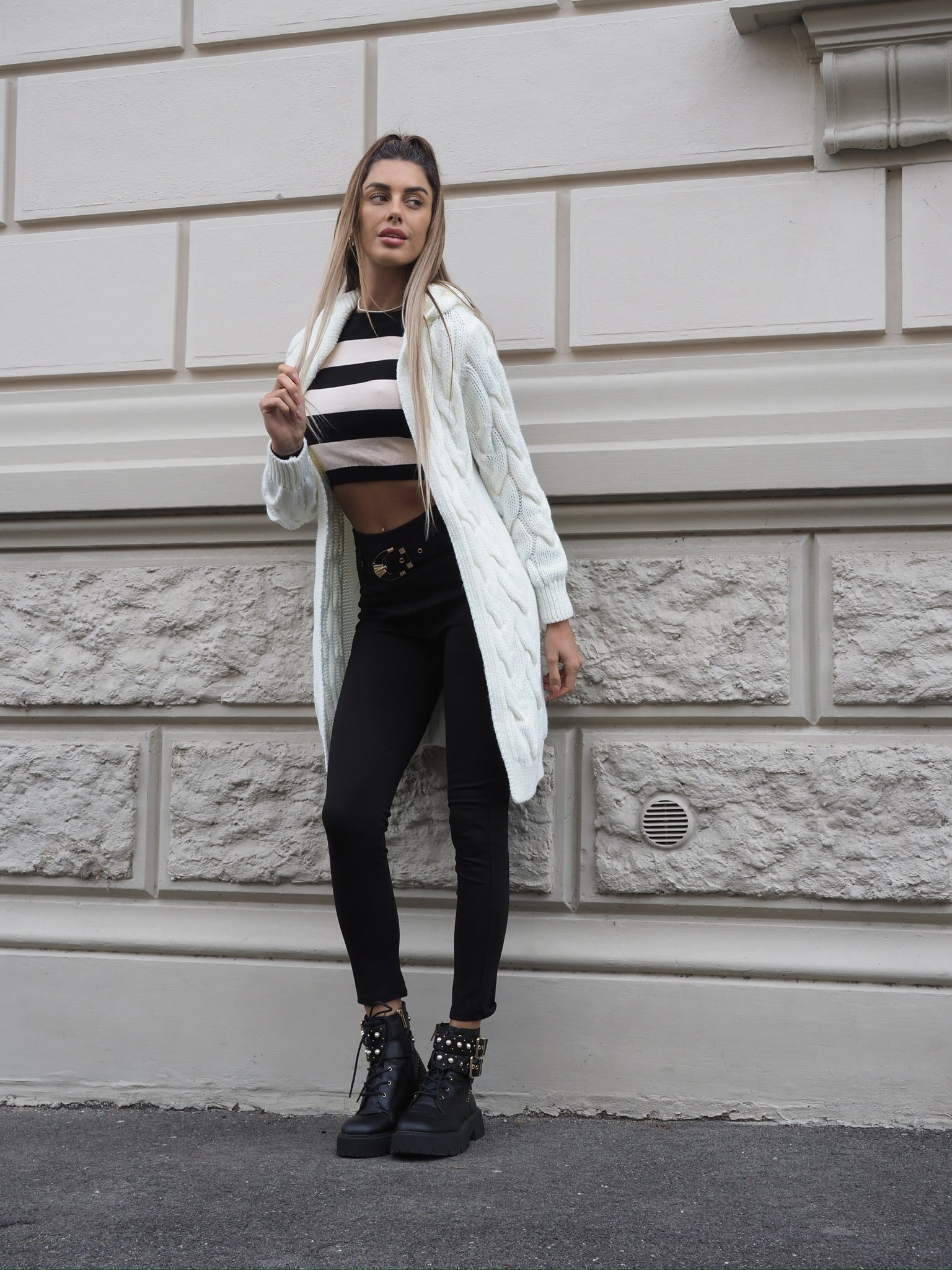 Pantalone nero con cintura oro - R.a. Boutique 