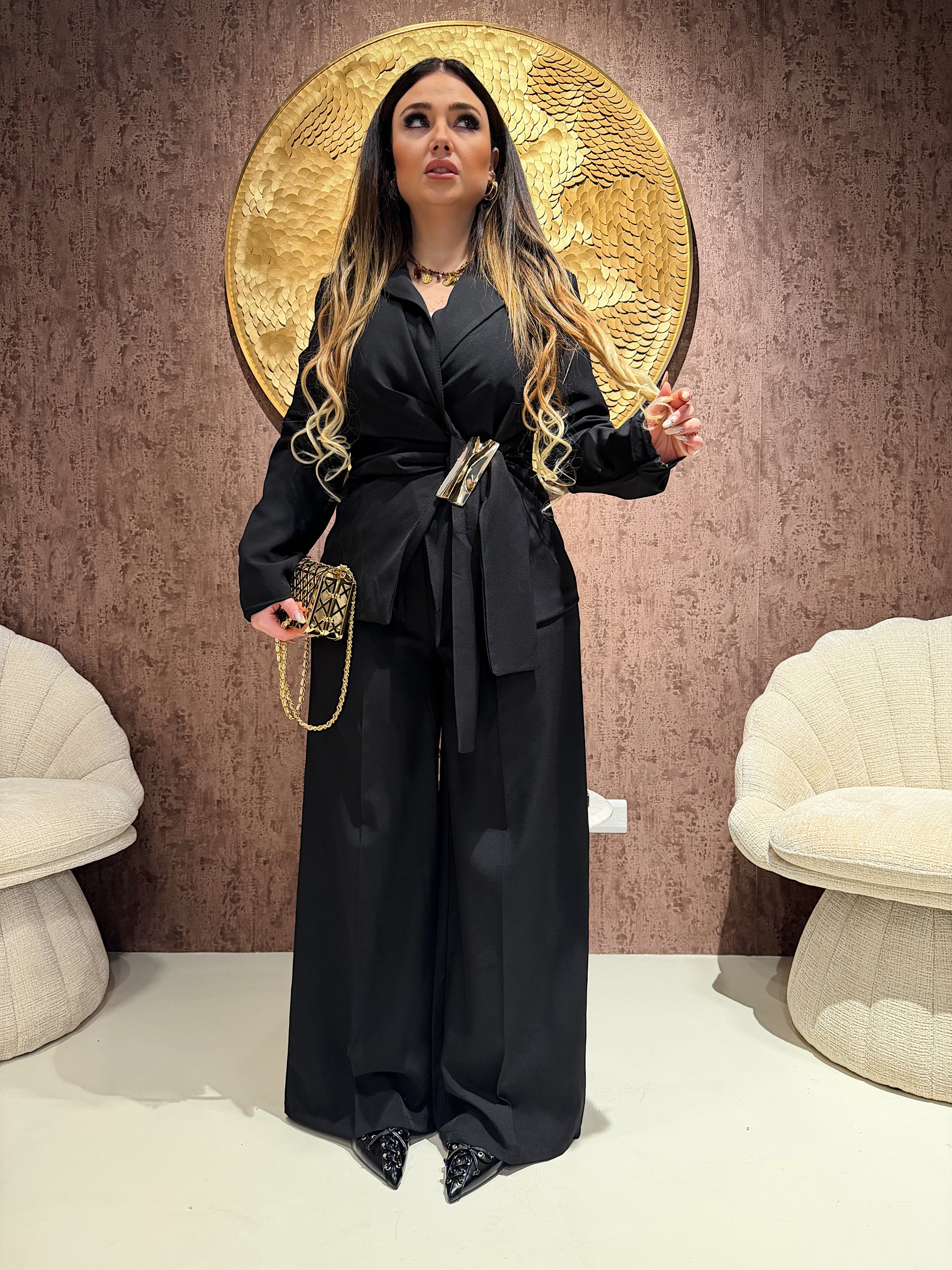 Completo giacca e pantalone con gioiello ￼ - R.a. Boutique