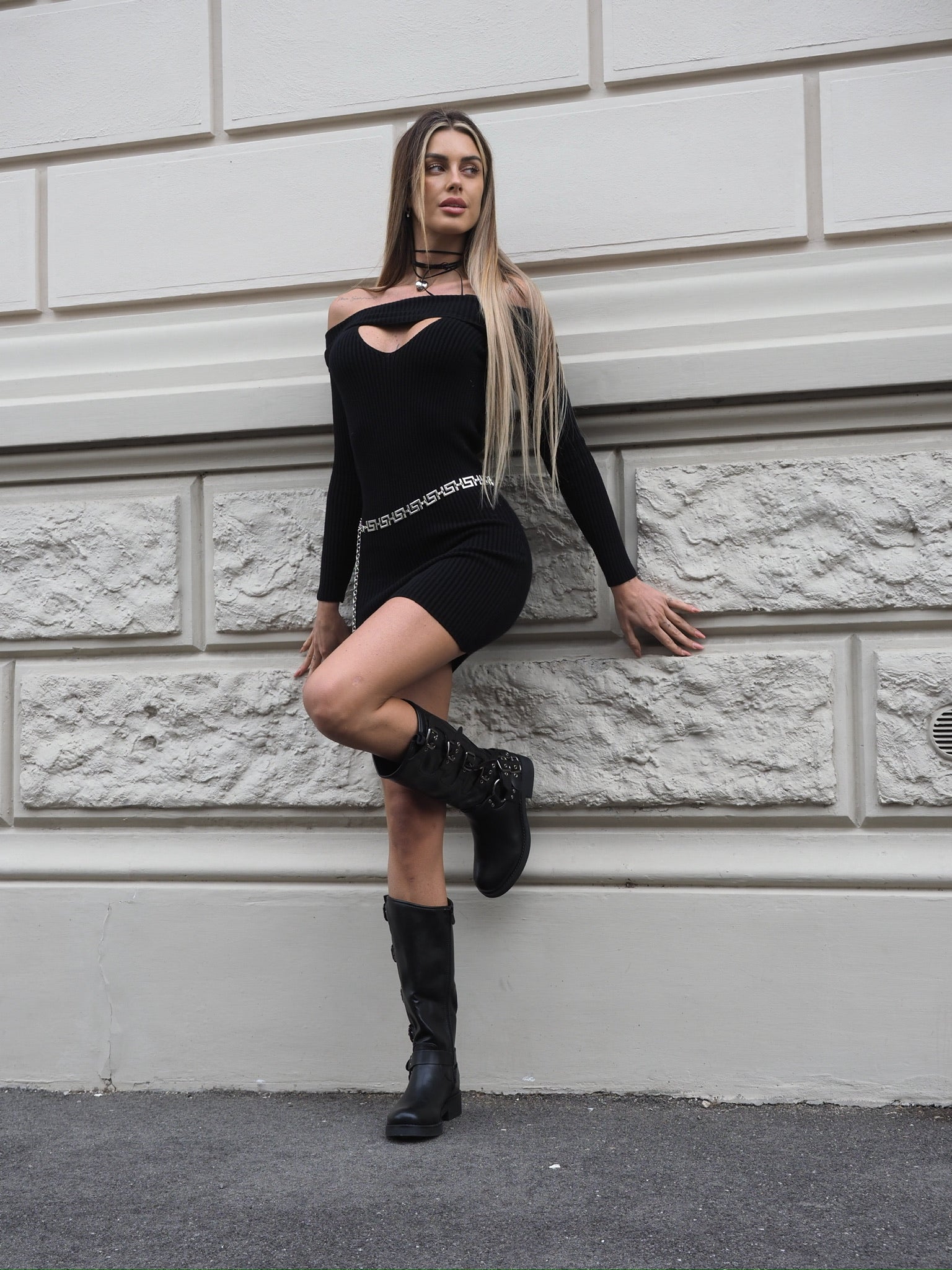 Abito in maglia nero scollo a barca - R.a. Boutique 