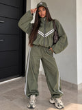 Completo Sporty Stripe con Zip e Pantalone – Verde Militare - R.a. Boutique