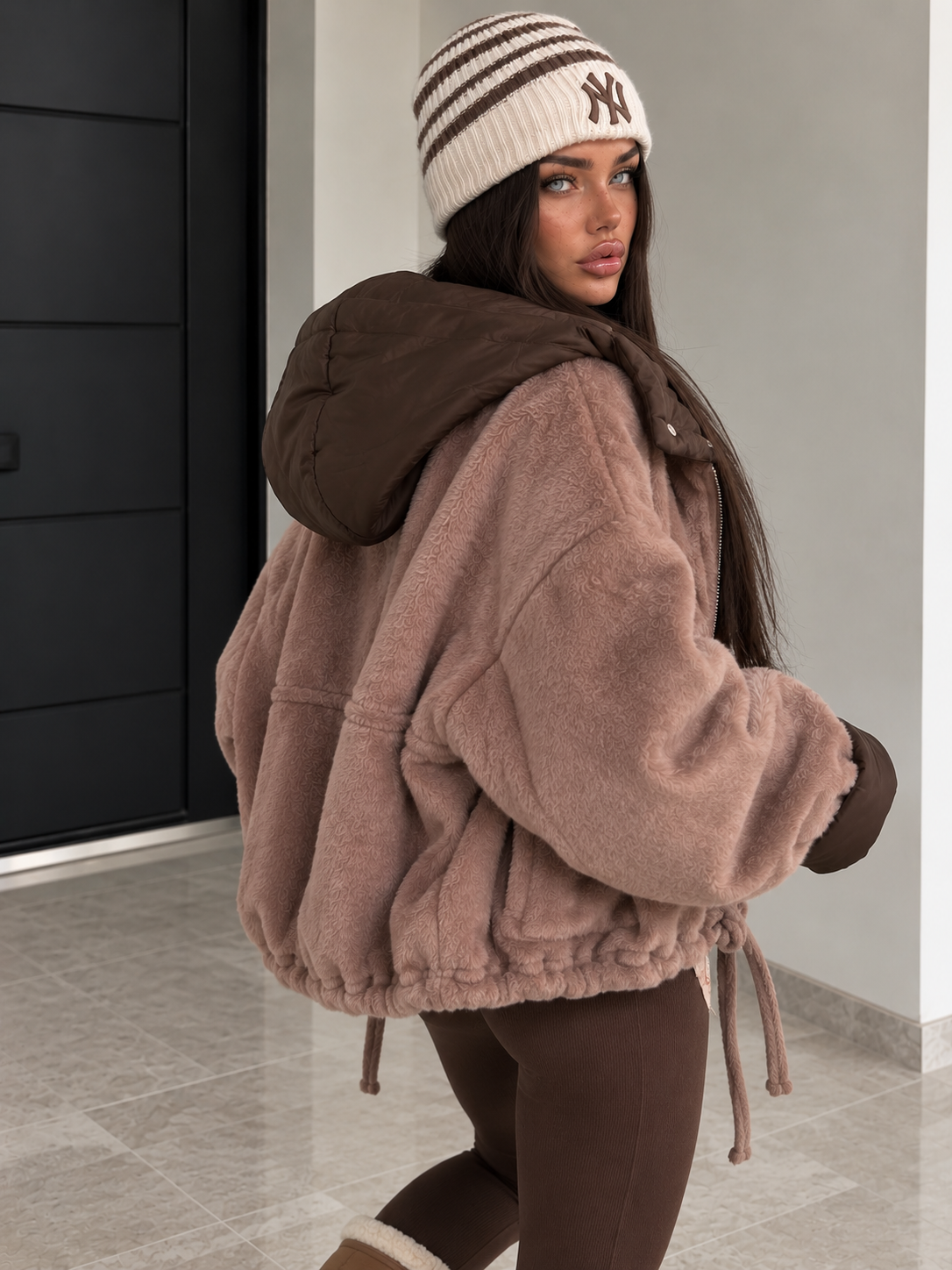 Giaccone Soft Winter con Cappuccio Imbottito – Tortora Chocolate - R.a. Boutique