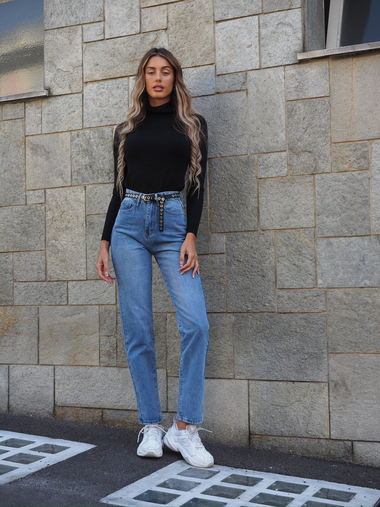 Maglioncino nero collo alto - R.a. Boutique 