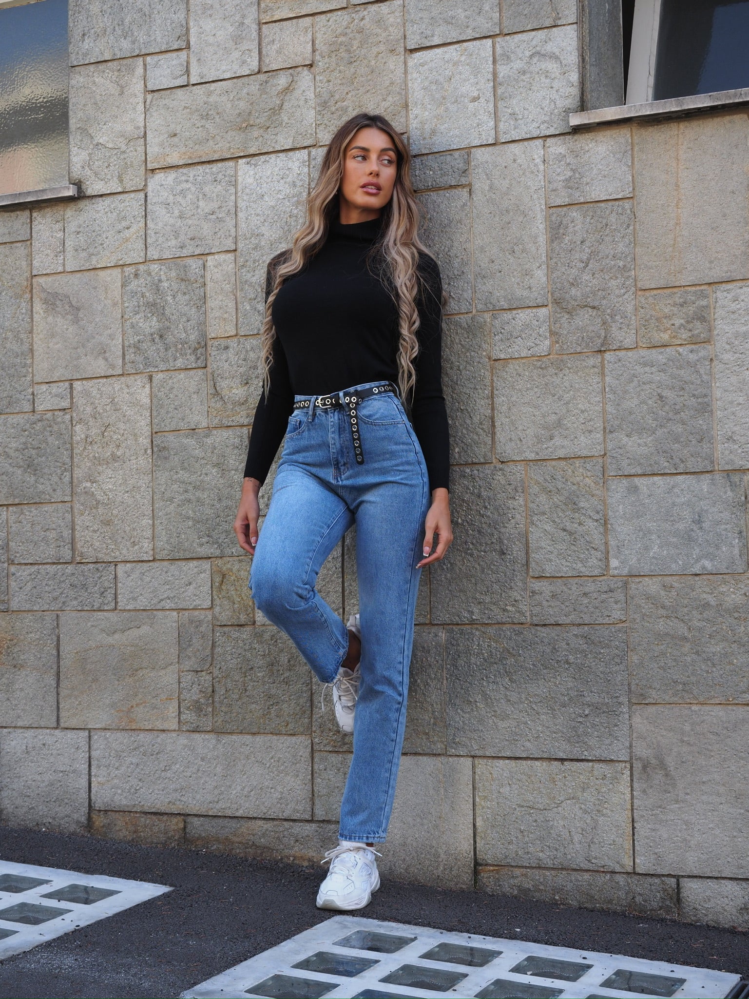 Maglioncino nero collo alto - R.a. Boutique 