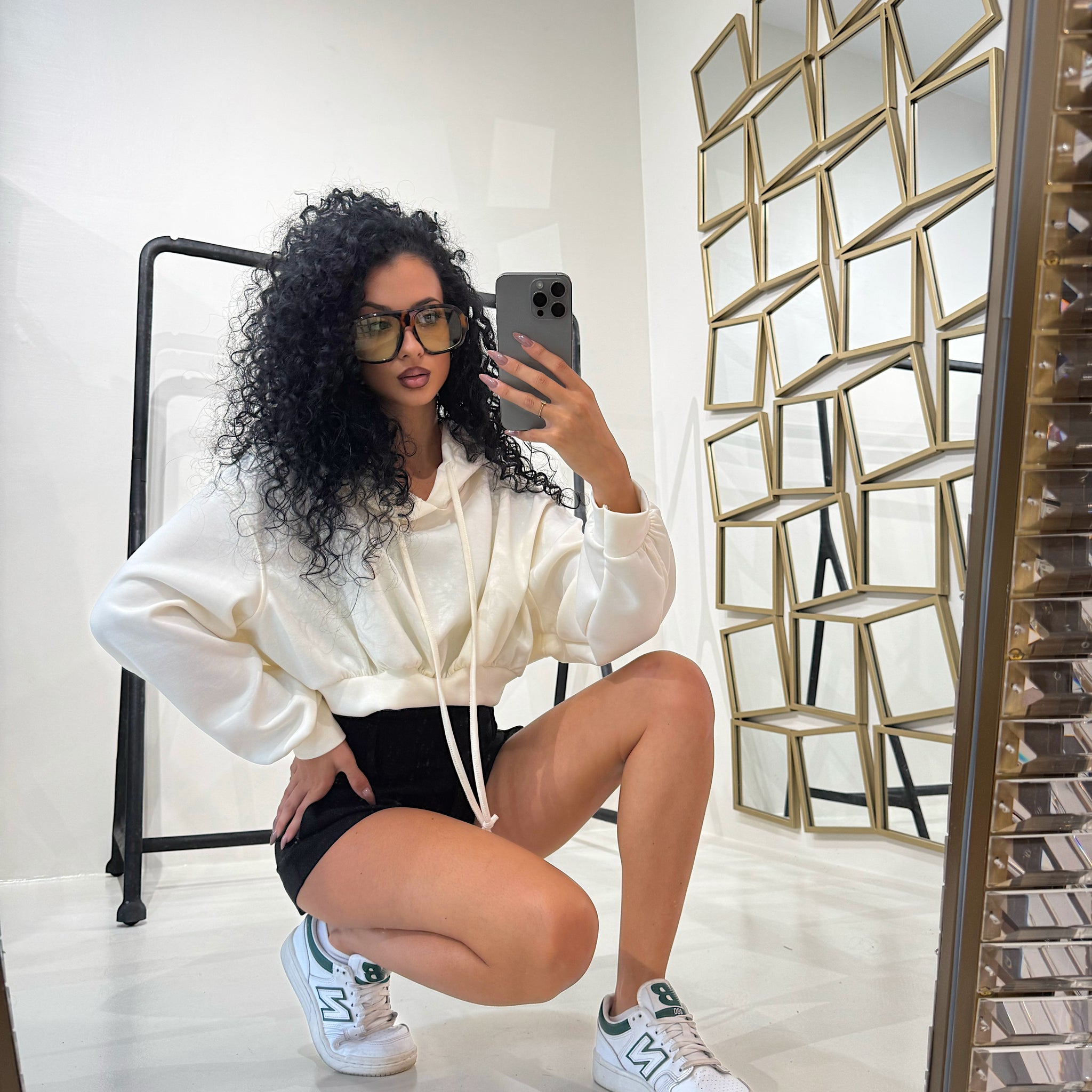 Felpa cropped con cappuccio - R.a. Boutique