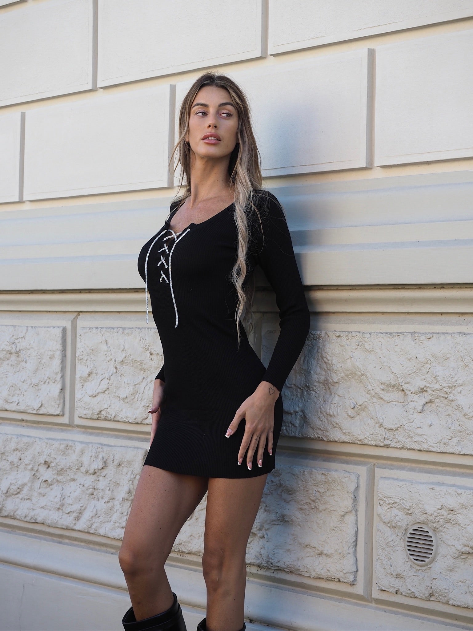 Abito nero lacci in strass - R.a. Boutique 