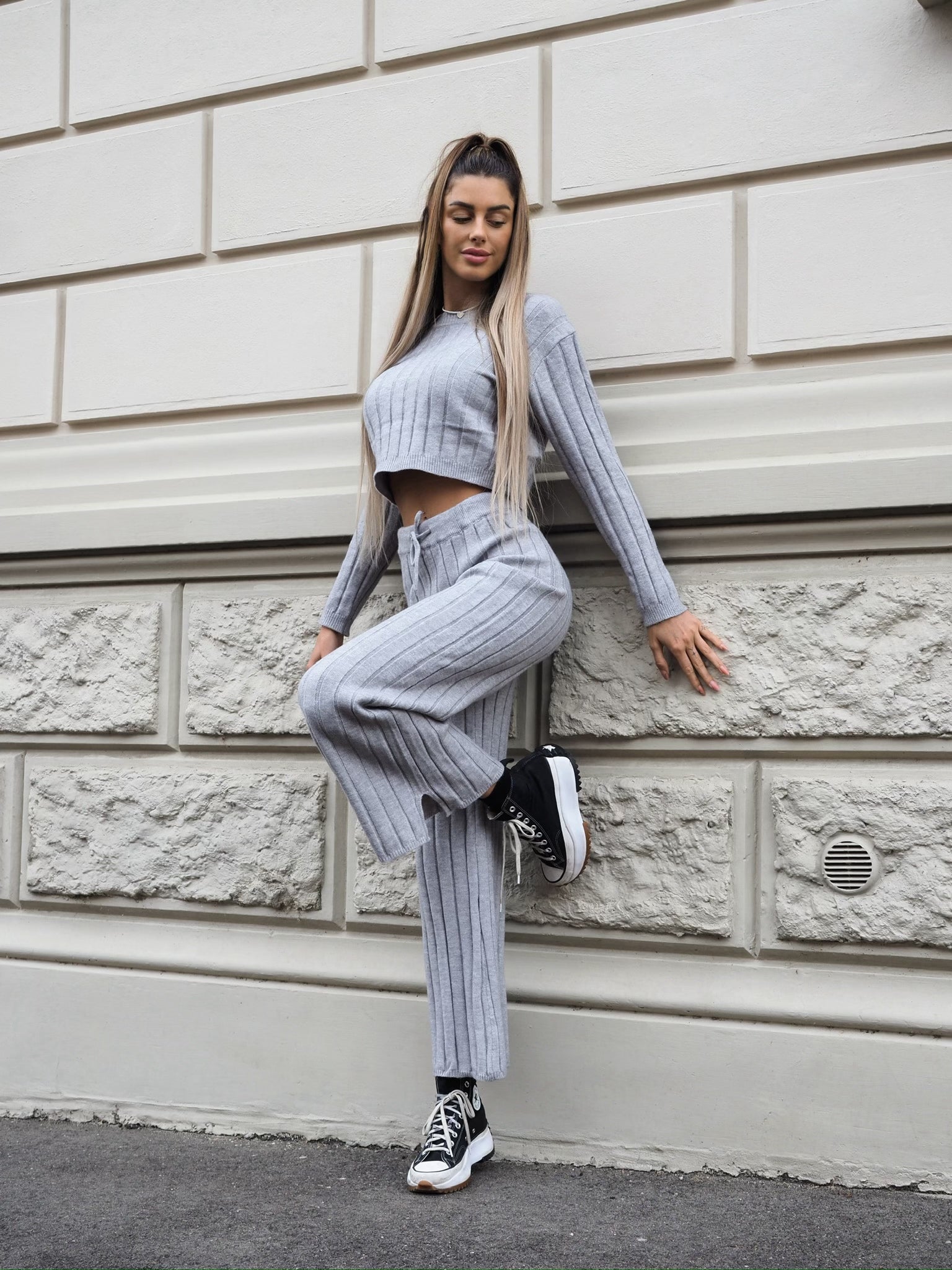 Completo maglia e pantalone grigio a righe - R.a. Boutique 