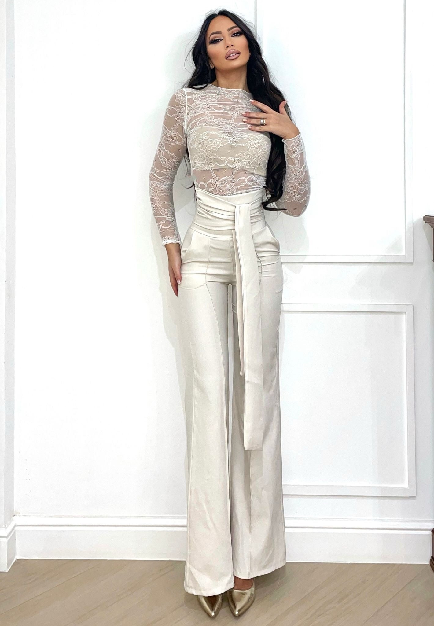 Maglia in pizzo bianca - R.a. Boutique