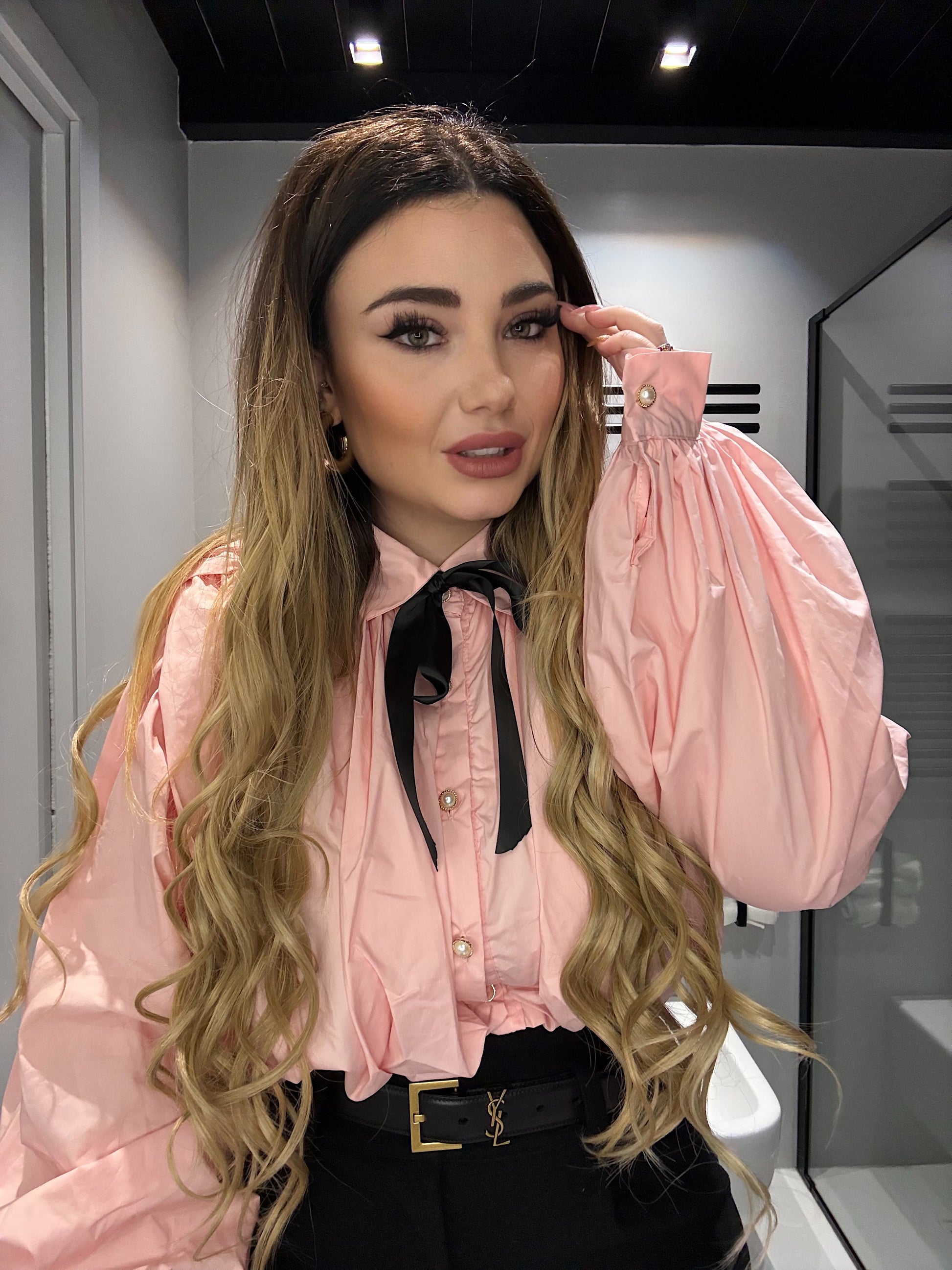 Camicia rosa con fiocco - R.a. Boutique