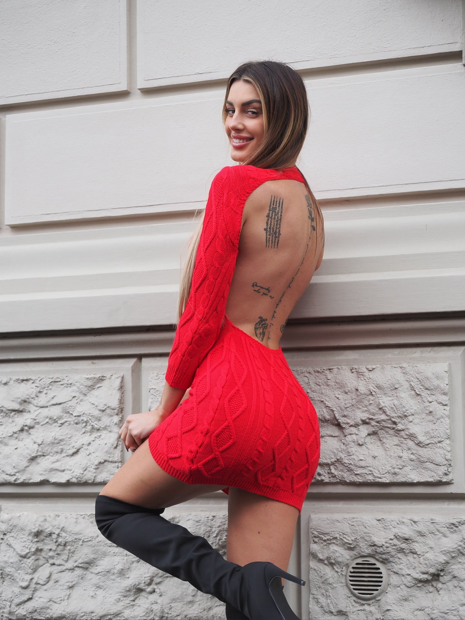 Abito in maglia rosso schiena aperta - R.a. Boutique 