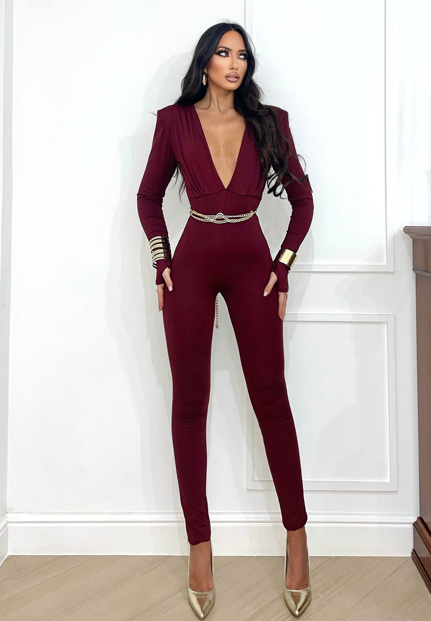 Tuta aderente scollo a V e schiena nuda bordeaux - R.a. Boutique