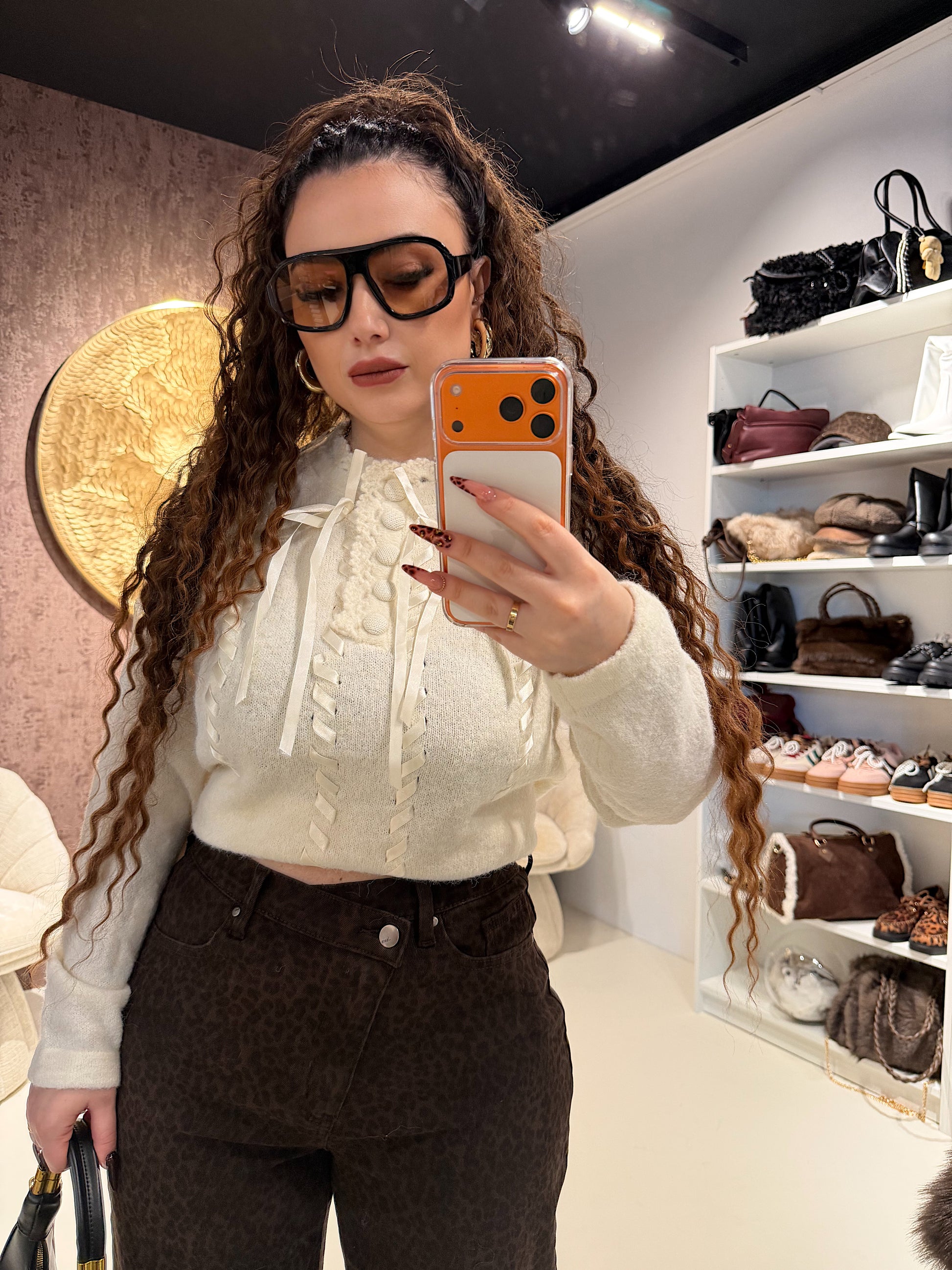 Maglioncino con fiocchi e bottoni - R.a. Boutique