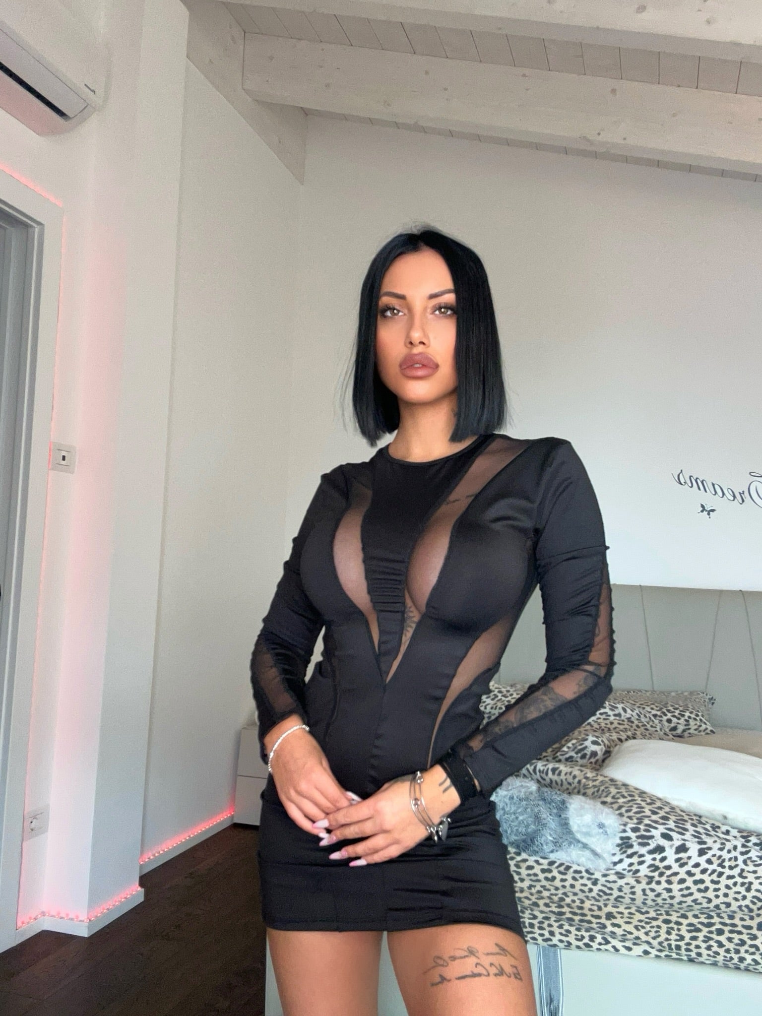 Abito nero con trasparenze - R.a. Boutique 