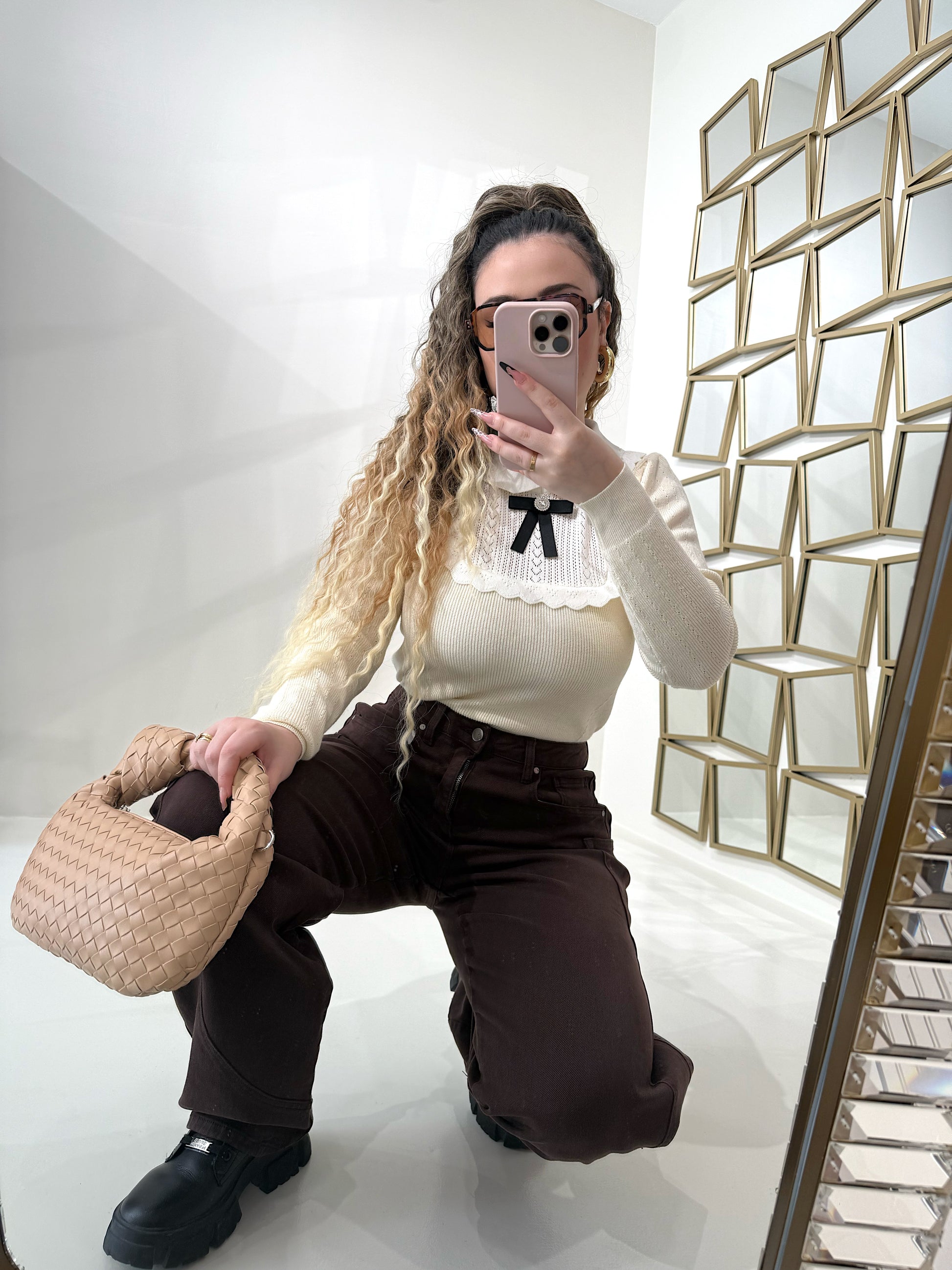 Maglioncino con fiocco e gioiello - R.a. Boutique