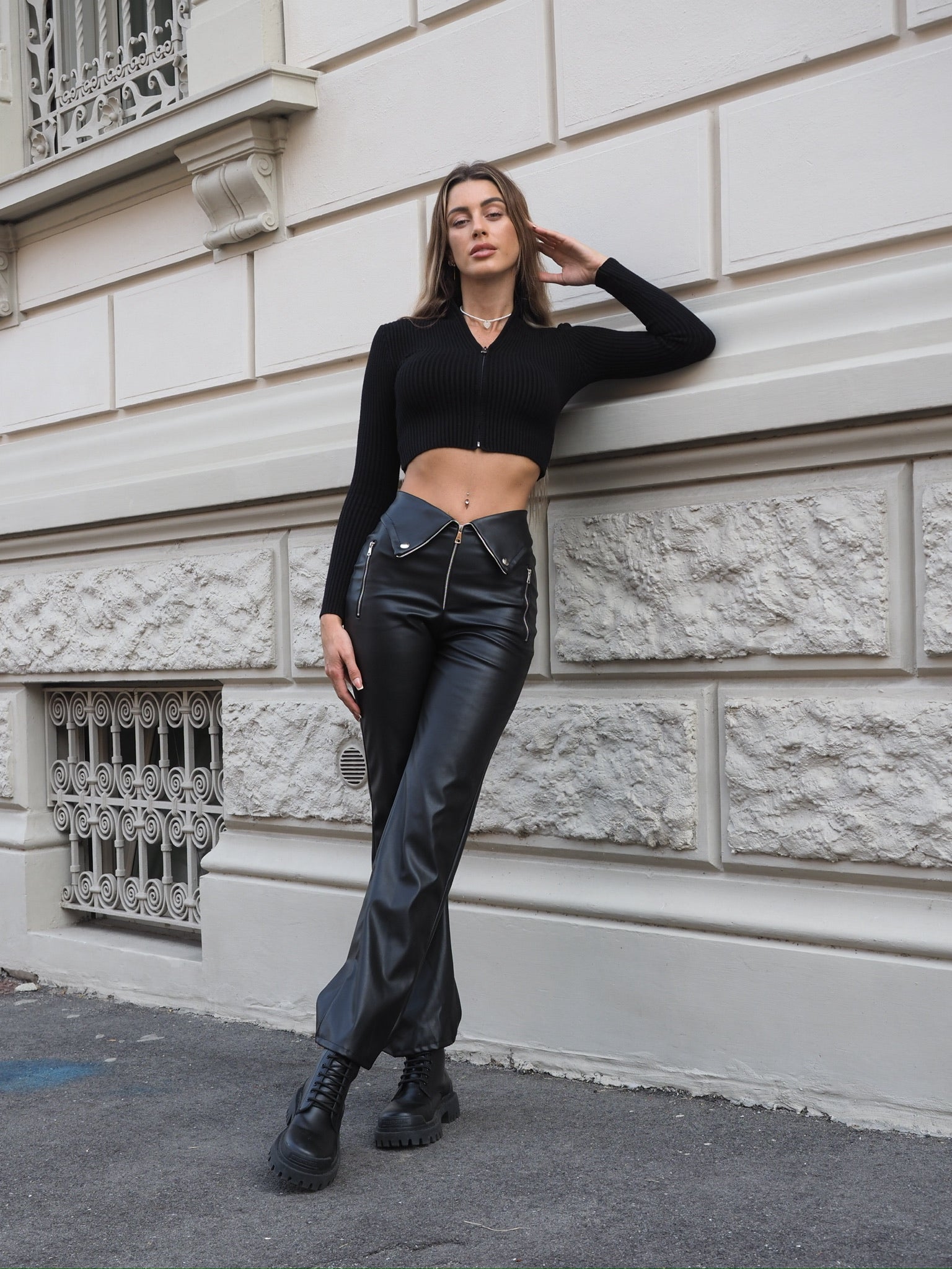 Maglioncino crop nero con zip - R.a. Boutique 