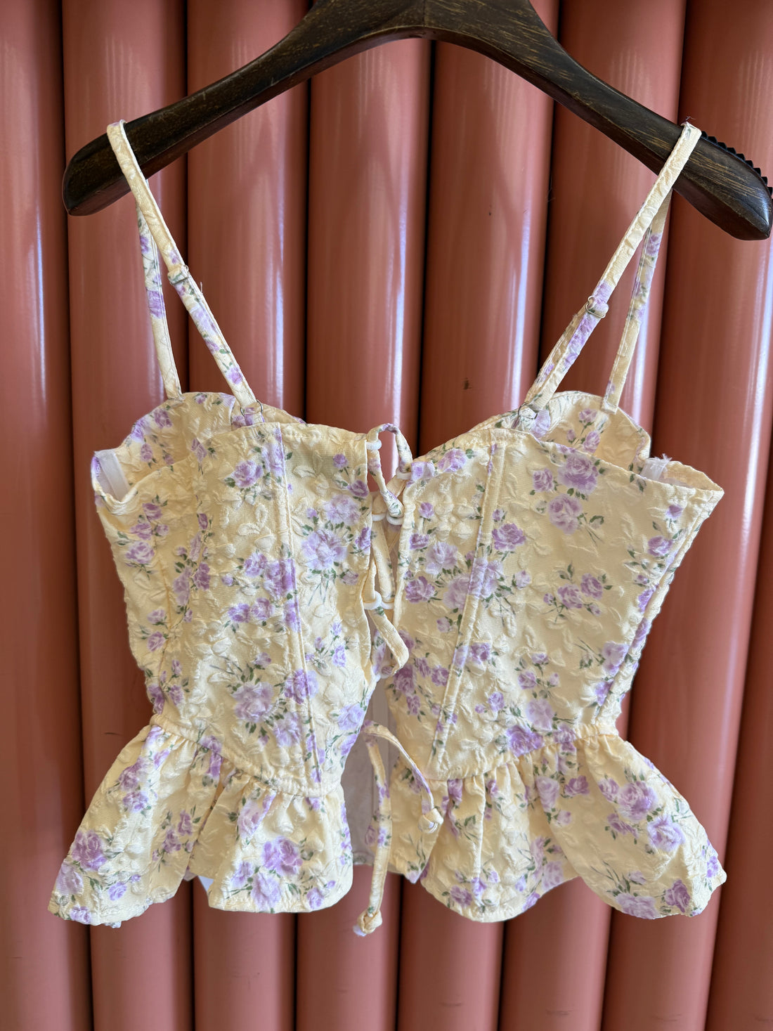 Top bustino con fiorellini giallo pastello - R.a. Boutique