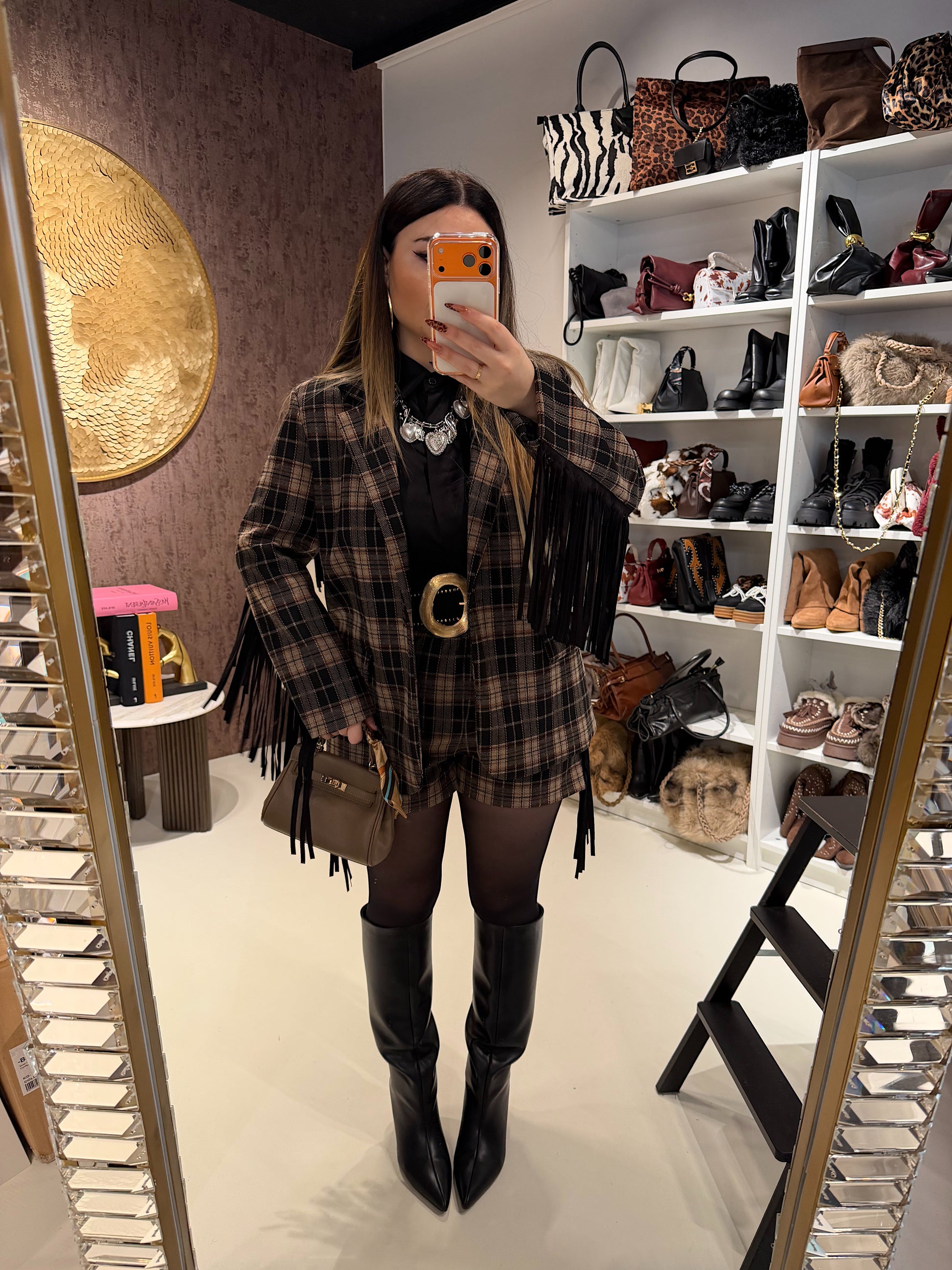 Completo in tweed short e giacca con frange laterali - R.a. Boutique