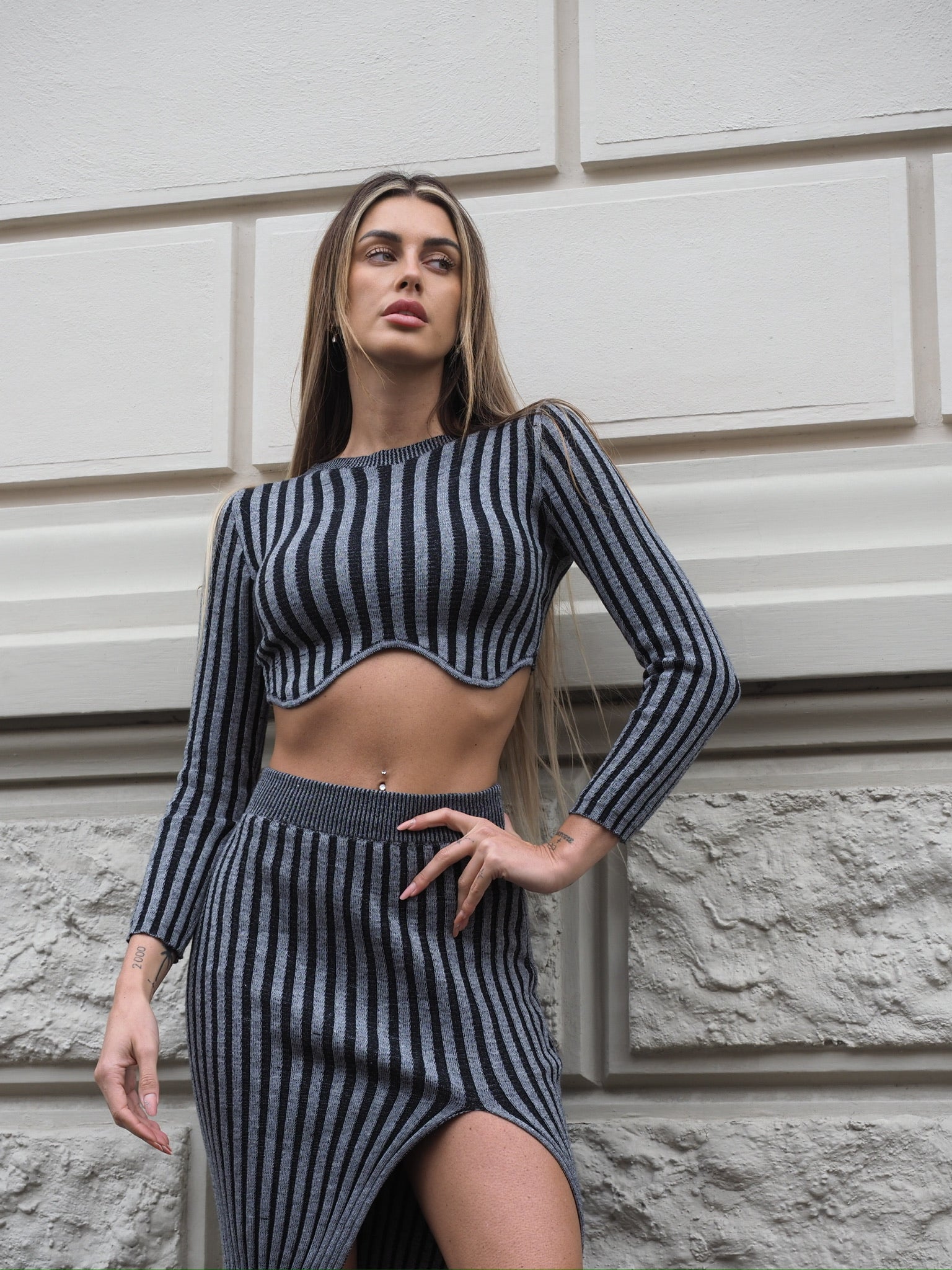 Completo due pezzi maglione e gonna grigio - R.a. Boutique 