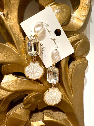 Orecchini Conchiglia Bianca con pendenti luminosi - R.a. Boutique