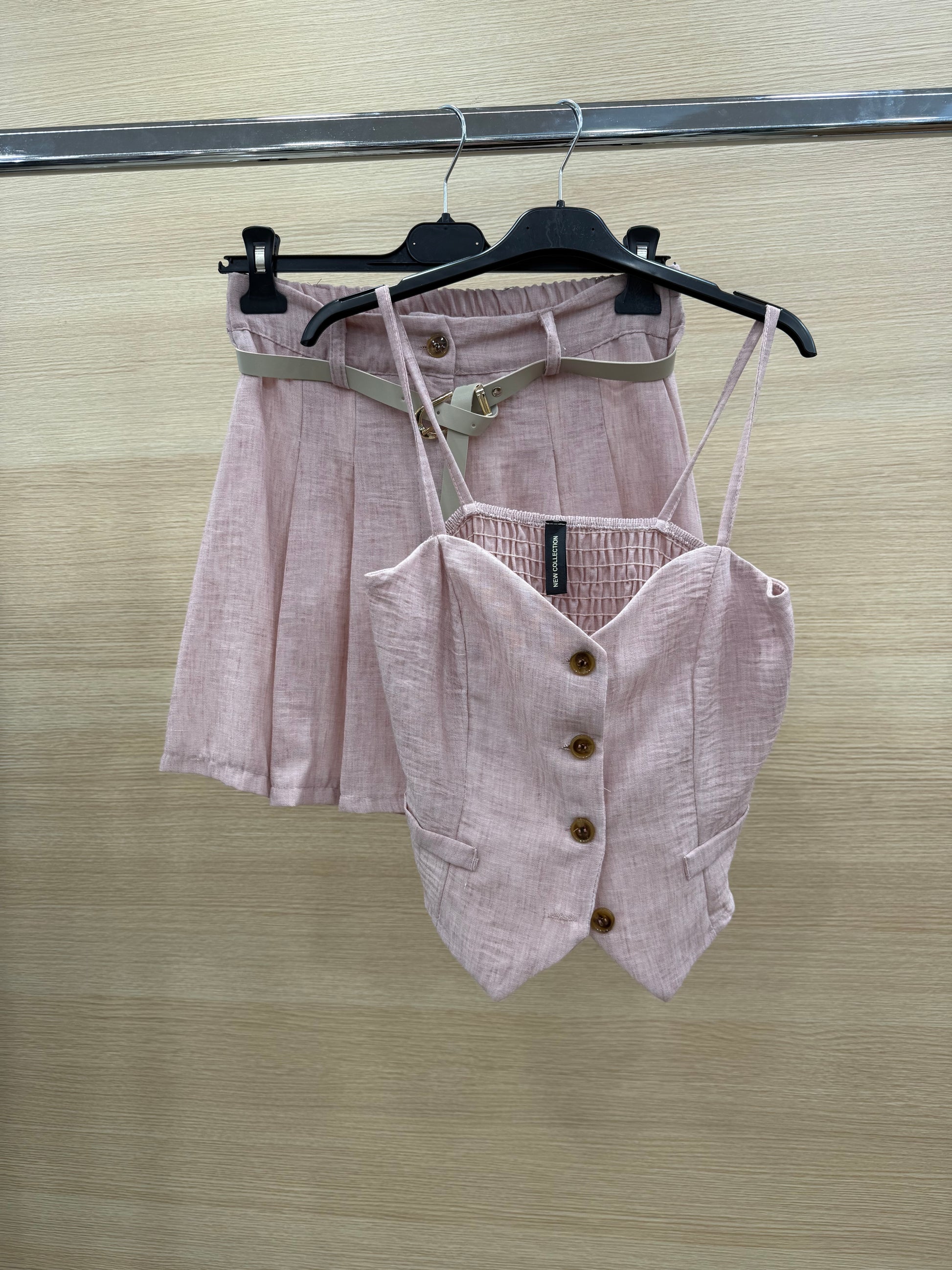 Completo top e short con cintura cipria - R.a. Boutique