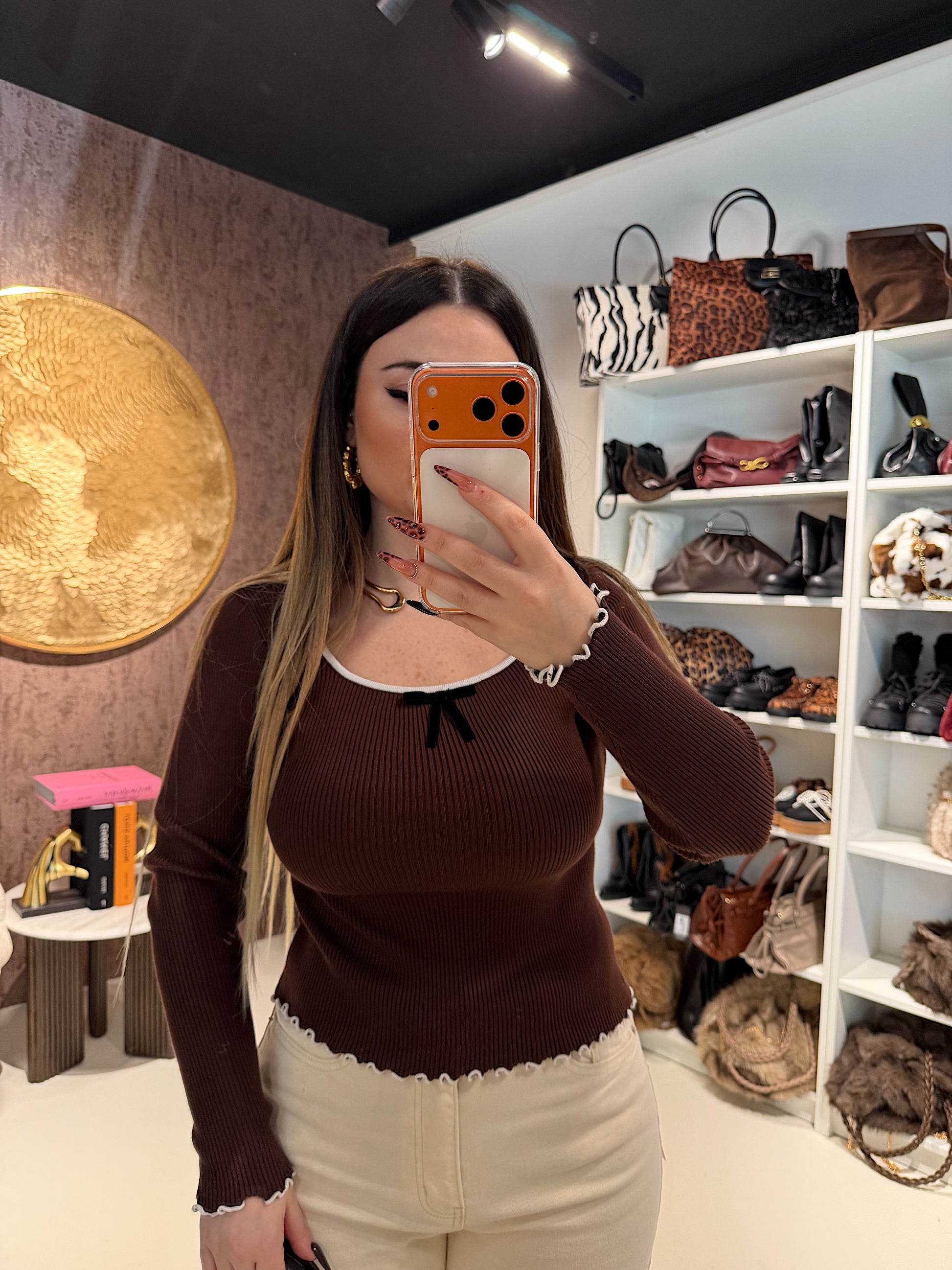 Maglioncino con scollo fiocchettino e rouge - R.a. Boutique