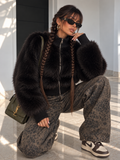 Giacca Eco Pelliccia con Zip Nero - R.a. Boutique