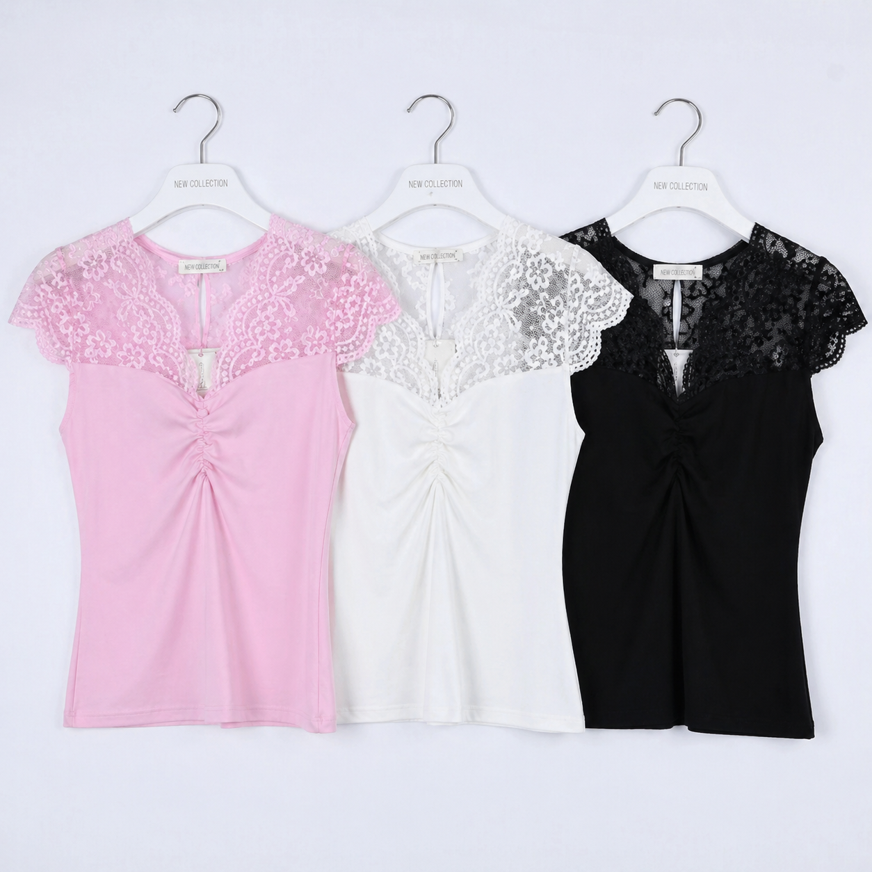 Top con spallina in pizzo e bottoncini - R.a. Boutique