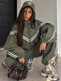 Completo Sporty Stripe con Zip e Pantalone – Verde Militare - R.a. Boutique